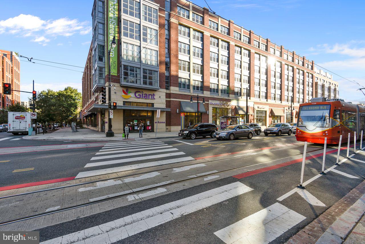 1110 3RD ST NE, WASHINGTON, District Of Columbia 20002, 2 Bedrooms Bedrooms, ,1 BathroomBathrooms,Residential,For sale,1110 3RD ST NE,DCDC2209022 MLS # DCDC2209022