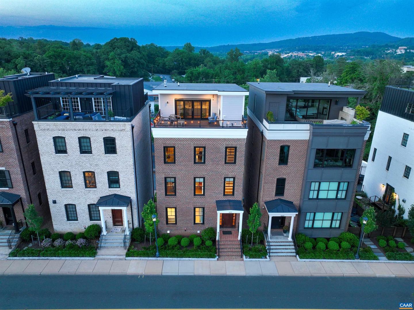 1075 E WATER ST, CHARLOTTESVILLE, Virginia 22902, 3 Bedrooms Bedrooms, ,3 BathroomsBathrooms,Residential,For sale,1075 E WATER ST,666458 MLS # 666458