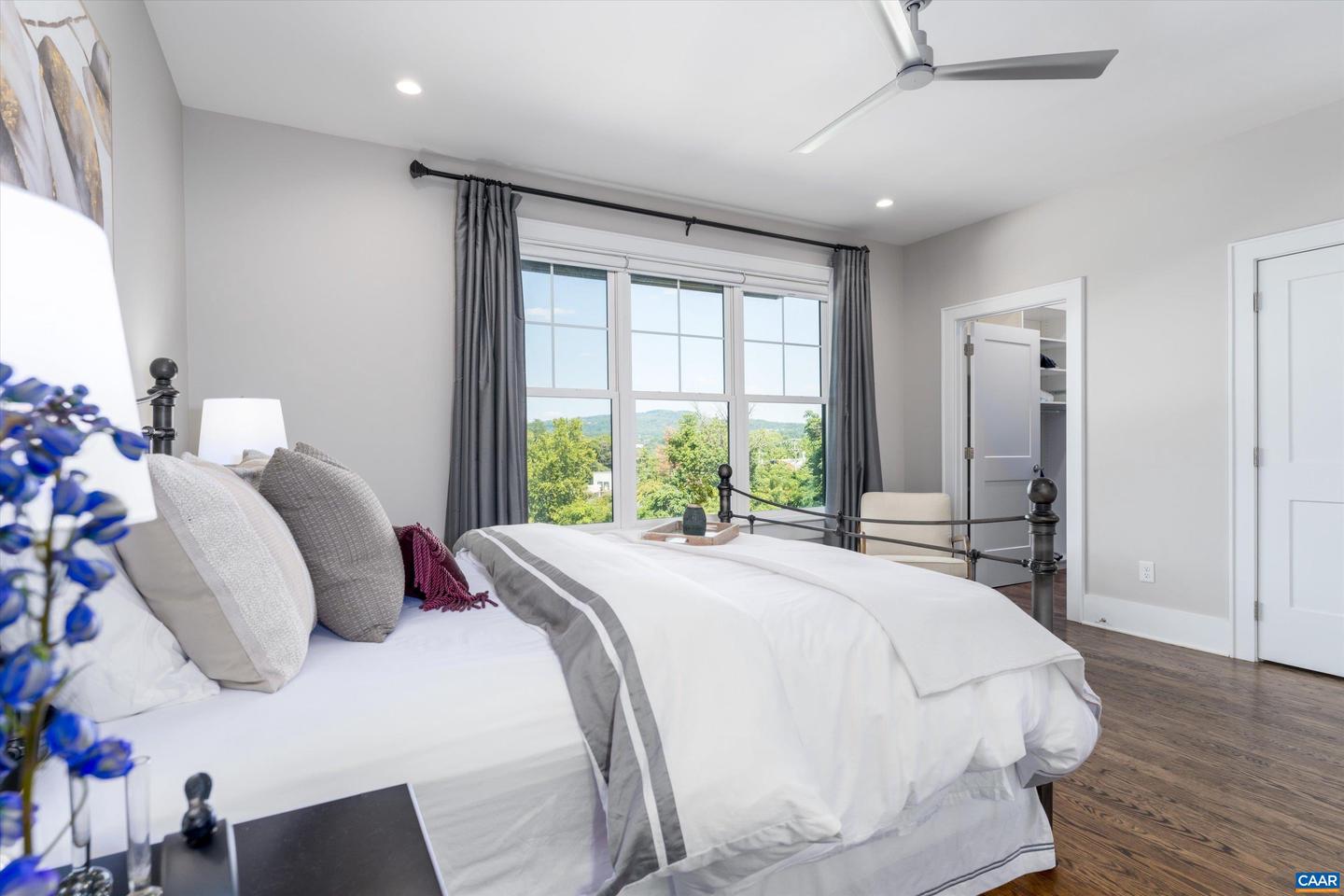 1075 E WATER ST, CHARLOTTESVILLE, Virginia 22902, 3 Bedrooms Bedrooms, ,3 BathroomsBathrooms,Residential,For sale,1075 E WATER ST,666458 MLS # 666458