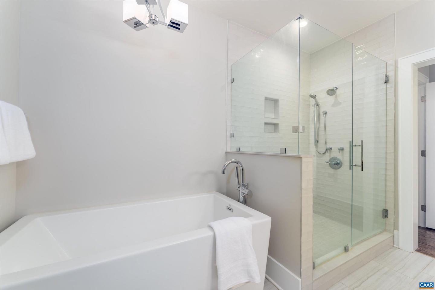 1075 E WATER ST, CHARLOTTESVILLE, Virginia 22902, 3 Bedrooms Bedrooms, ,3 BathroomsBathrooms,Residential,For sale,1075 E WATER ST,666458 MLS # 666458