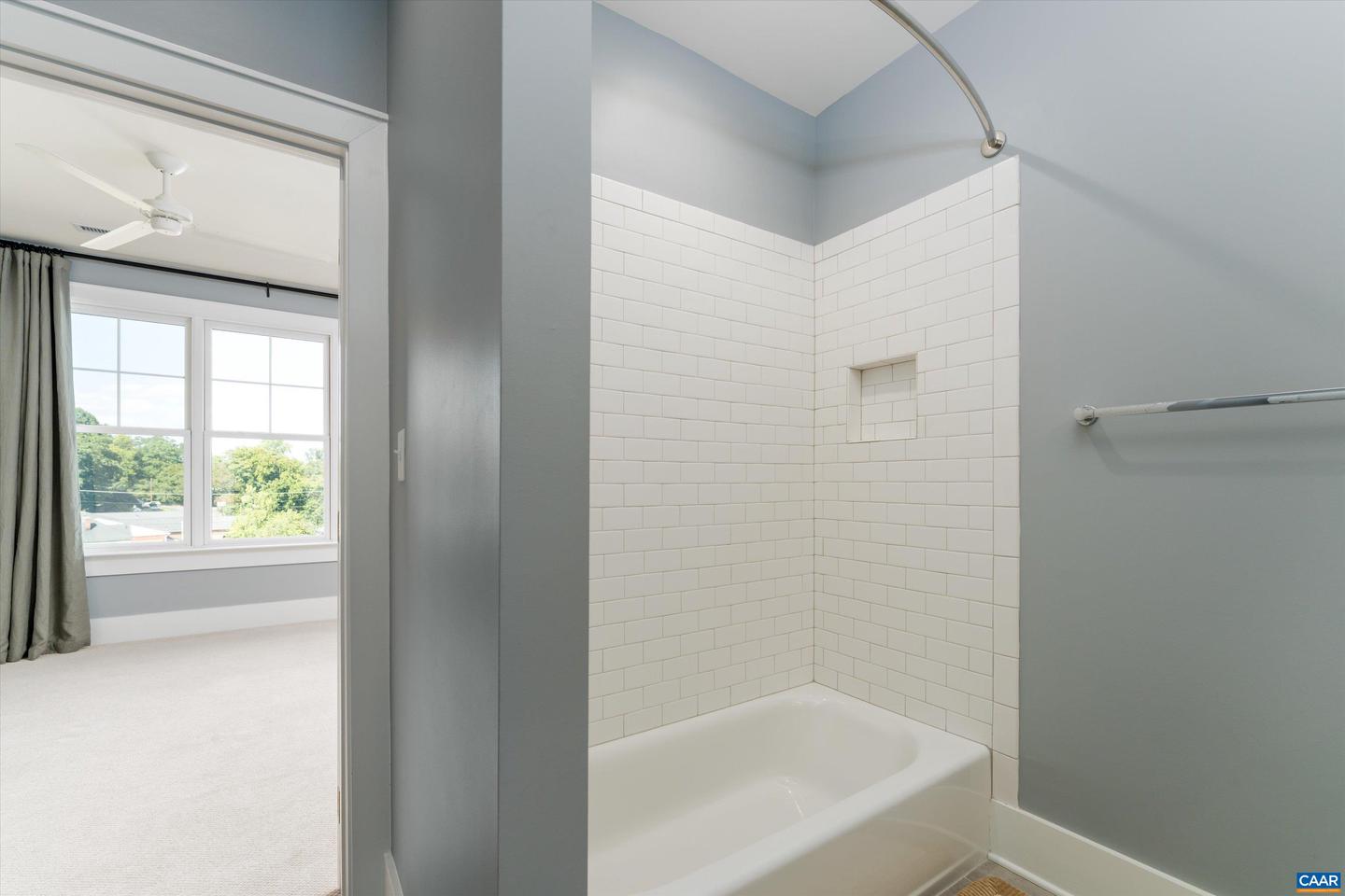 1075 E WATER ST, CHARLOTTESVILLE, Virginia 22902, 3 Bedrooms Bedrooms, ,3 BathroomsBathrooms,Residential,For sale,1075 E WATER ST,666458 MLS # 666458