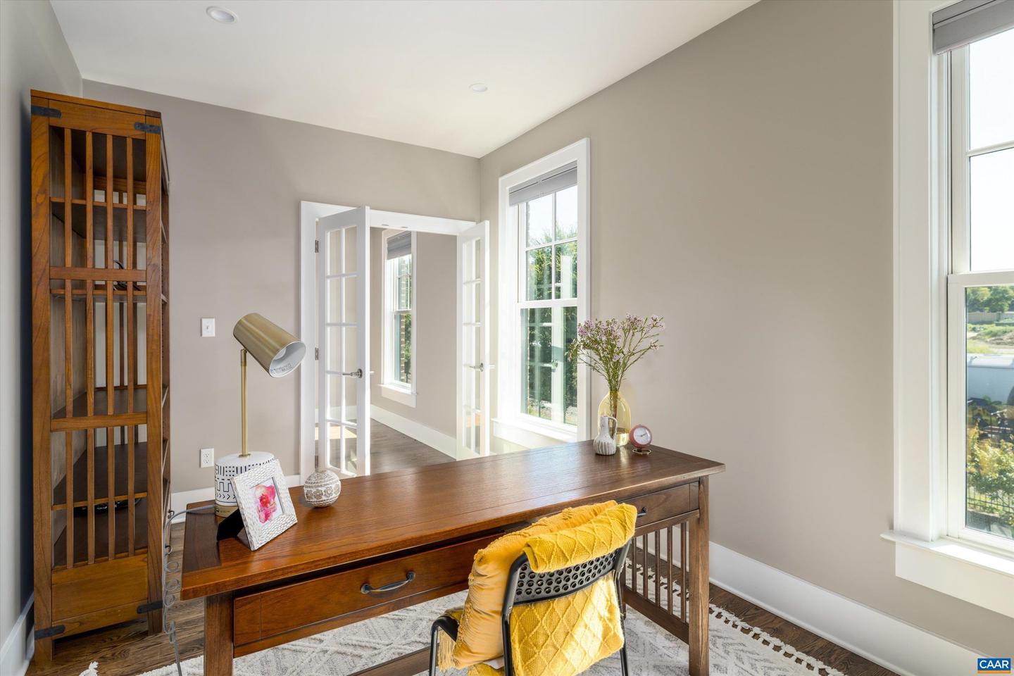1075 E WATER ST, CHARLOTTESVILLE, Virginia 22902, 3 Bedrooms Bedrooms, ,3 BathroomsBathrooms,Residential,For sale,1075 E WATER ST,666458 MLS # 666458
