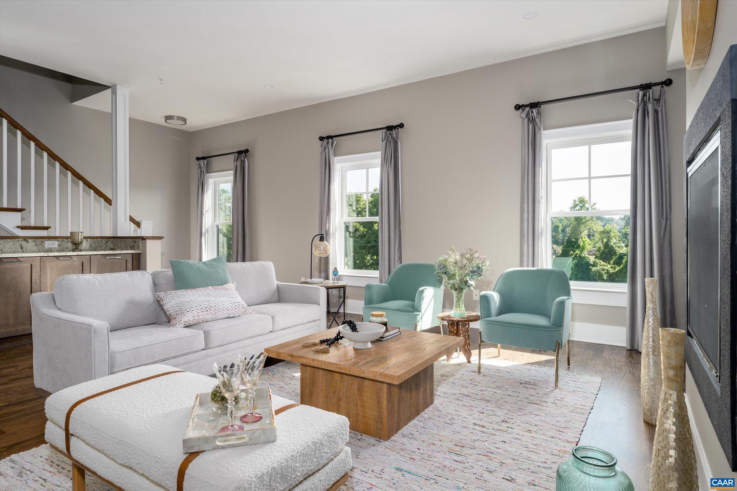 1075 E WATER ST, CHARLOTTESVILLE, Virginia 22902, 3 Bedrooms Bedrooms, ,3 BathroomsBathrooms,Residential,For sale,1075 E WATER ST,666458 MLS # 666458