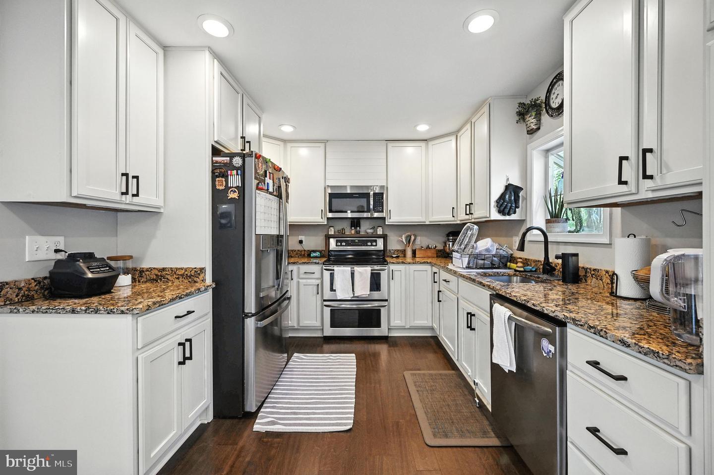 7314 WESTMORELAND DR, WARRENTON, Virginia 20187, 4 Bedrooms Bedrooms, ,3 BathroomsBathrooms,Residential,For sale,7314 WESTMORELAND DR,VAFQ2017360 MLS # VAFQ2017360