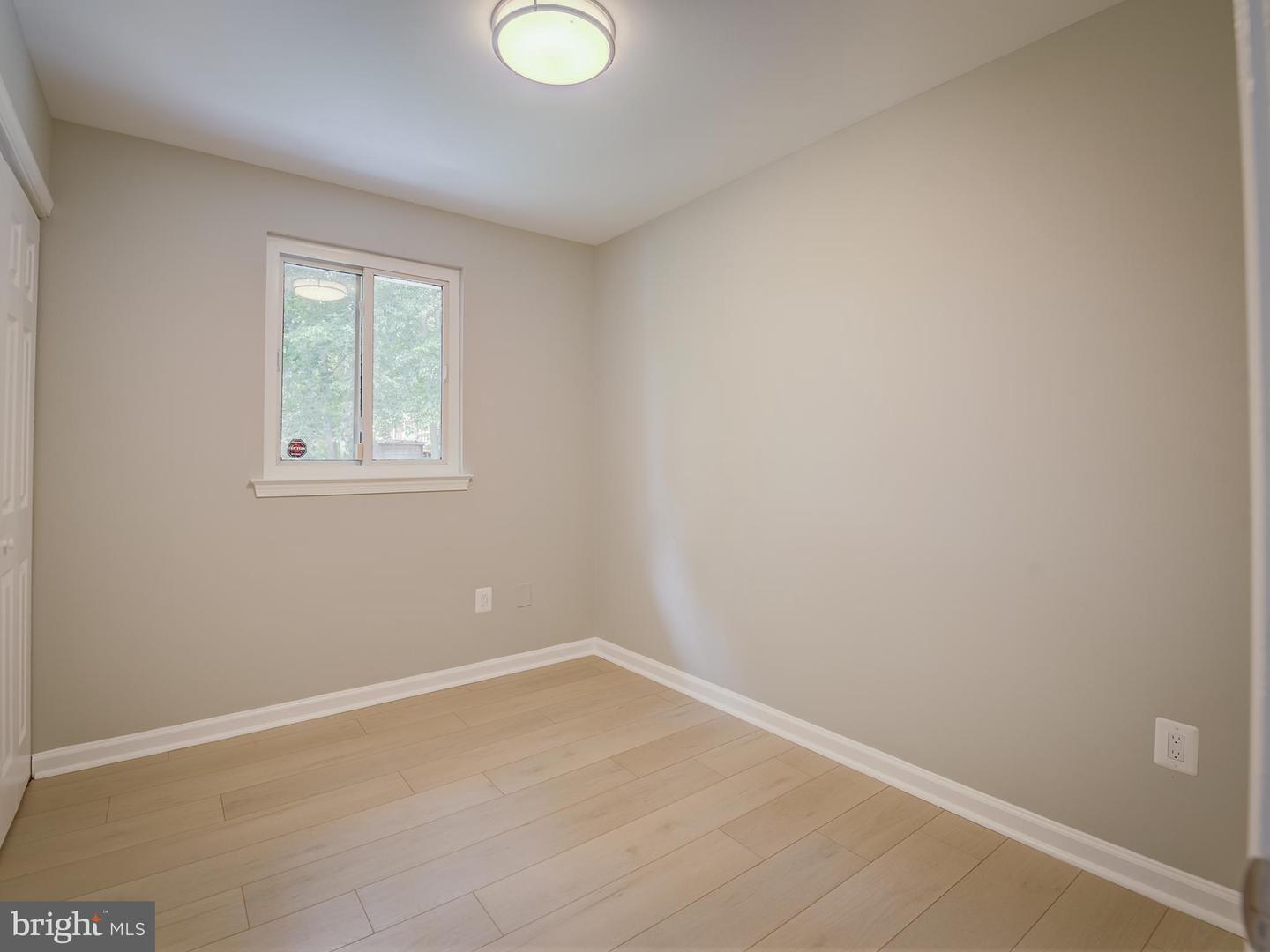 6812 LANDOR LN, SPRINGFIELD, Virginia 22152, 5 Bedrooms Bedrooms, ,4 BathroomsBathrooms,Residential,For sale,6812 LANDOR LN,VAFX2254344 MLS # VAFX2254344