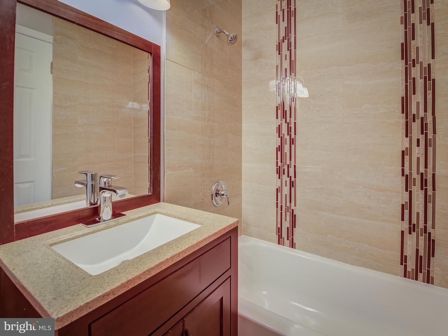 6812 LANDOR LN, SPRINGFIELD, Virginia 22152, 5 Bedrooms Bedrooms, ,4 BathroomsBathrooms,Residential,For sale,6812 LANDOR LN,VAFX2254344 MLS # VAFX2254344