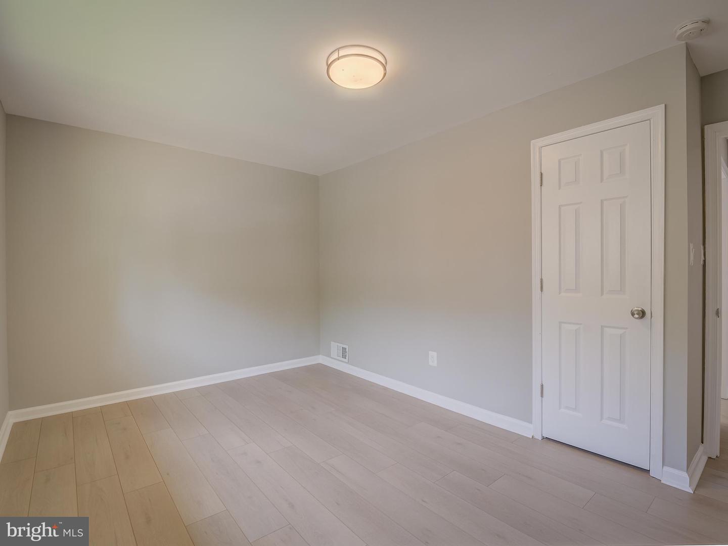 6812 LANDOR LN, SPRINGFIELD, Virginia 22152, 5 Bedrooms Bedrooms, ,4 BathroomsBathrooms,Residential,For sale,6812 LANDOR LN,VAFX2254344 MLS # VAFX2254344