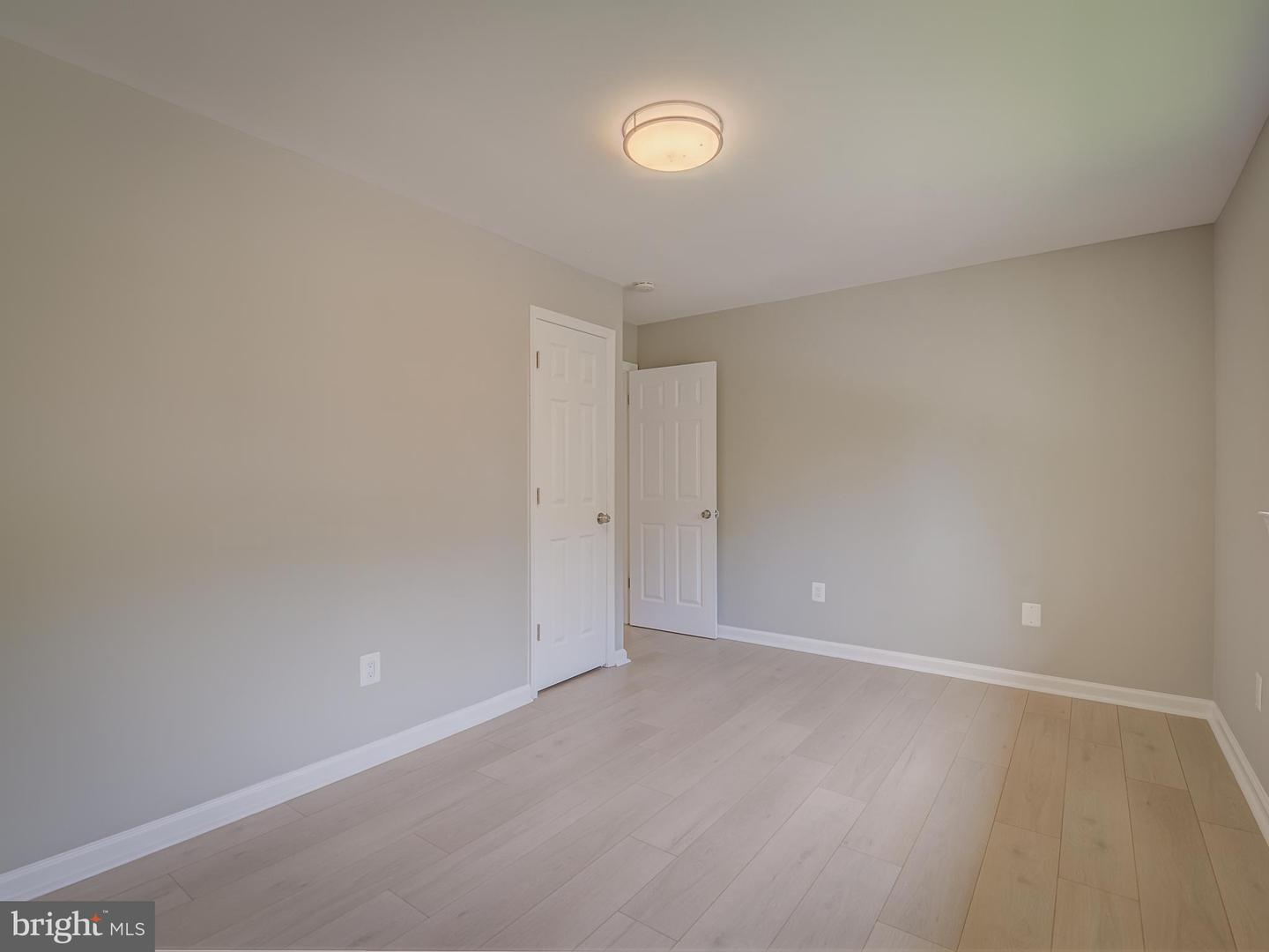 6812 LANDOR LN, SPRINGFIELD, Virginia 22152, 5 Bedrooms Bedrooms, ,4 BathroomsBathrooms,Residential,For sale,6812 LANDOR LN,VAFX2254344 MLS # VAFX2254344