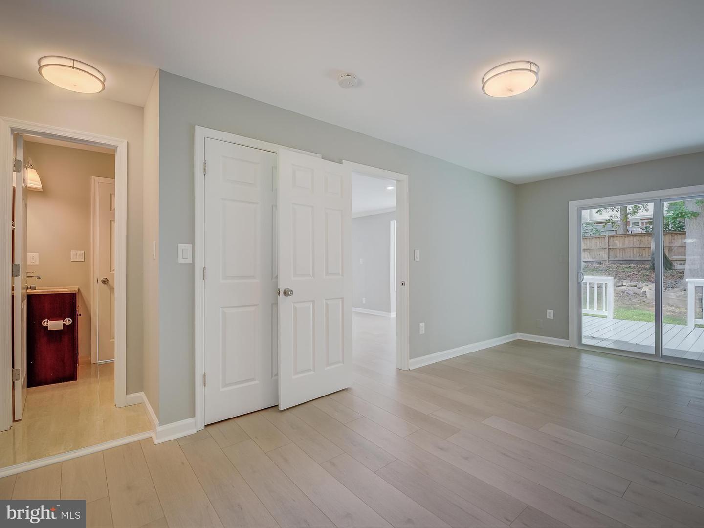 6812 LANDOR LN, SPRINGFIELD, Virginia 22152, 5 Bedrooms Bedrooms, ,4 BathroomsBathrooms,Residential,For sale,6812 LANDOR LN,VAFX2254344 MLS # VAFX2254344