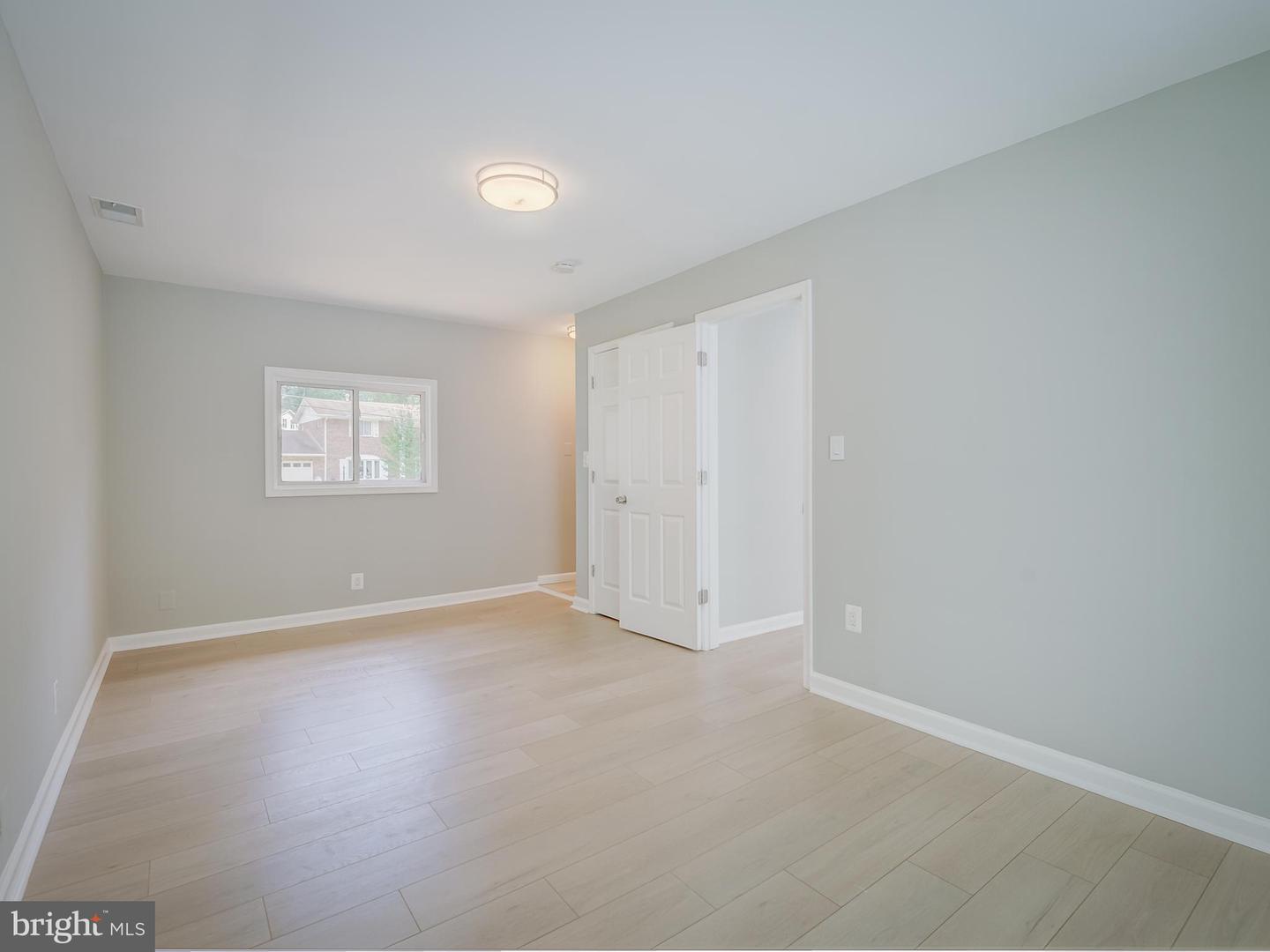 6812 LANDOR LN, SPRINGFIELD, Virginia 22152, 5 Bedrooms Bedrooms, ,4 BathroomsBathrooms,Residential,For sale,6812 LANDOR LN,VAFX2254344 MLS # VAFX2254344