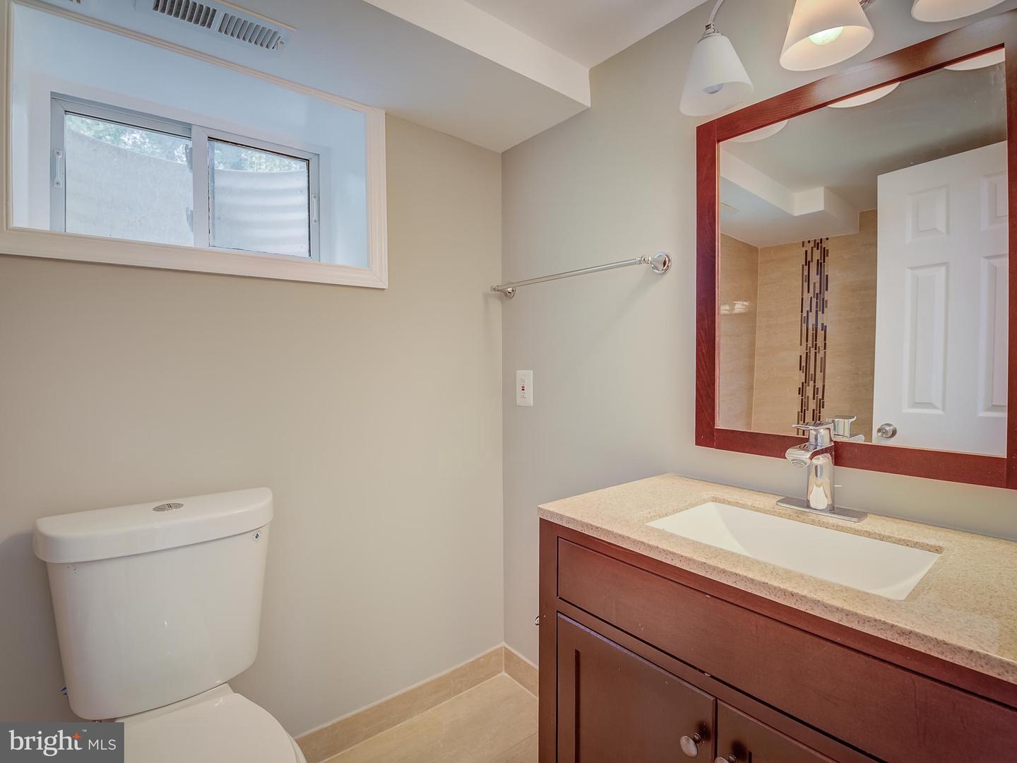 6812 LANDOR LN, SPRINGFIELD, Virginia 22152, 5 Bedrooms Bedrooms, ,4 BathroomsBathrooms,Residential,For sale,6812 LANDOR LN,VAFX2254344 MLS # VAFX2254344
