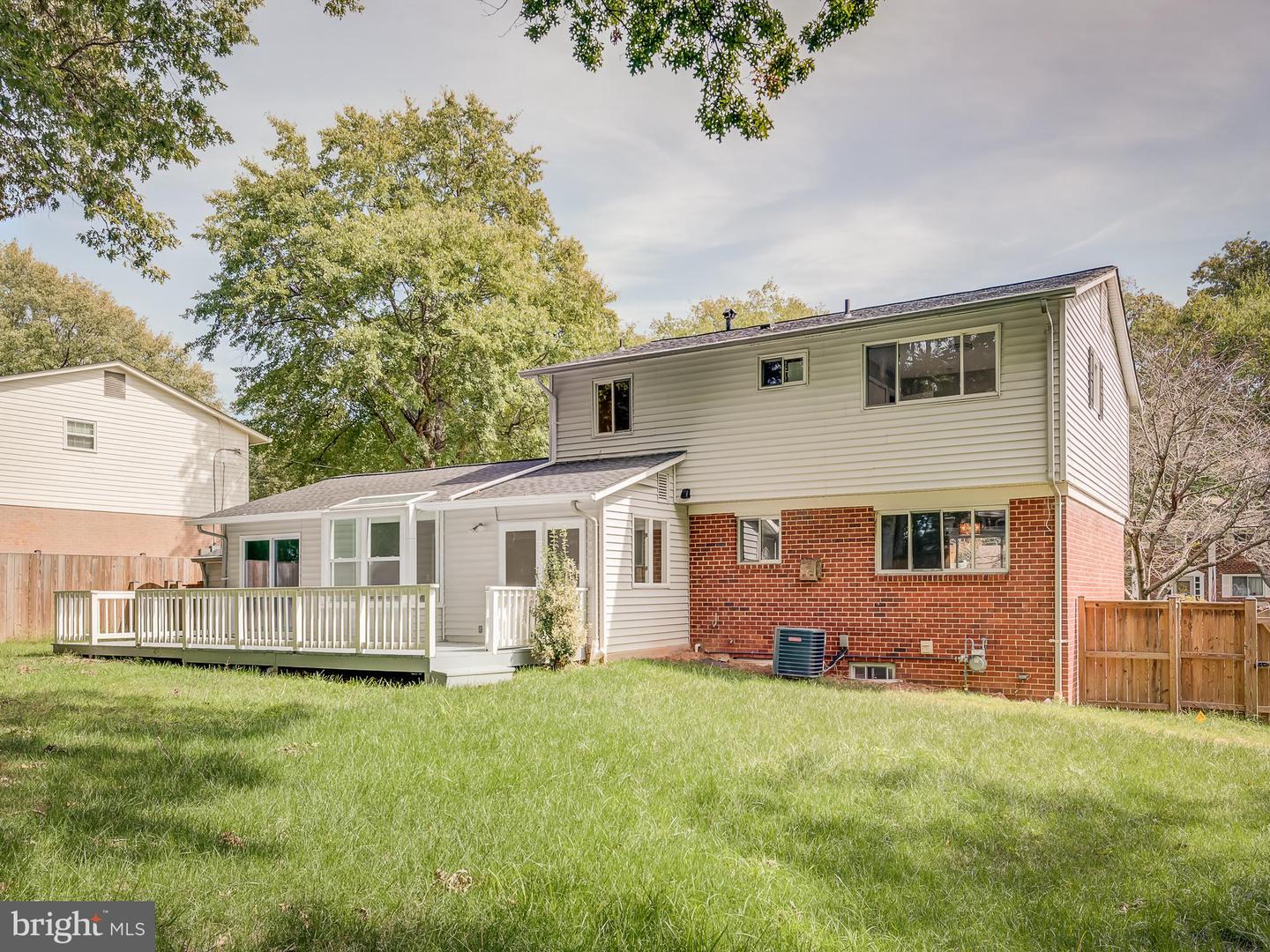 6812 LANDOR LN, SPRINGFIELD, Virginia 22152, 5 Bedrooms Bedrooms, ,4 BathroomsBathrooms,Residential,For sale,6812 LANDOR LN,VAFX2254344 MLS # VAFX2254344