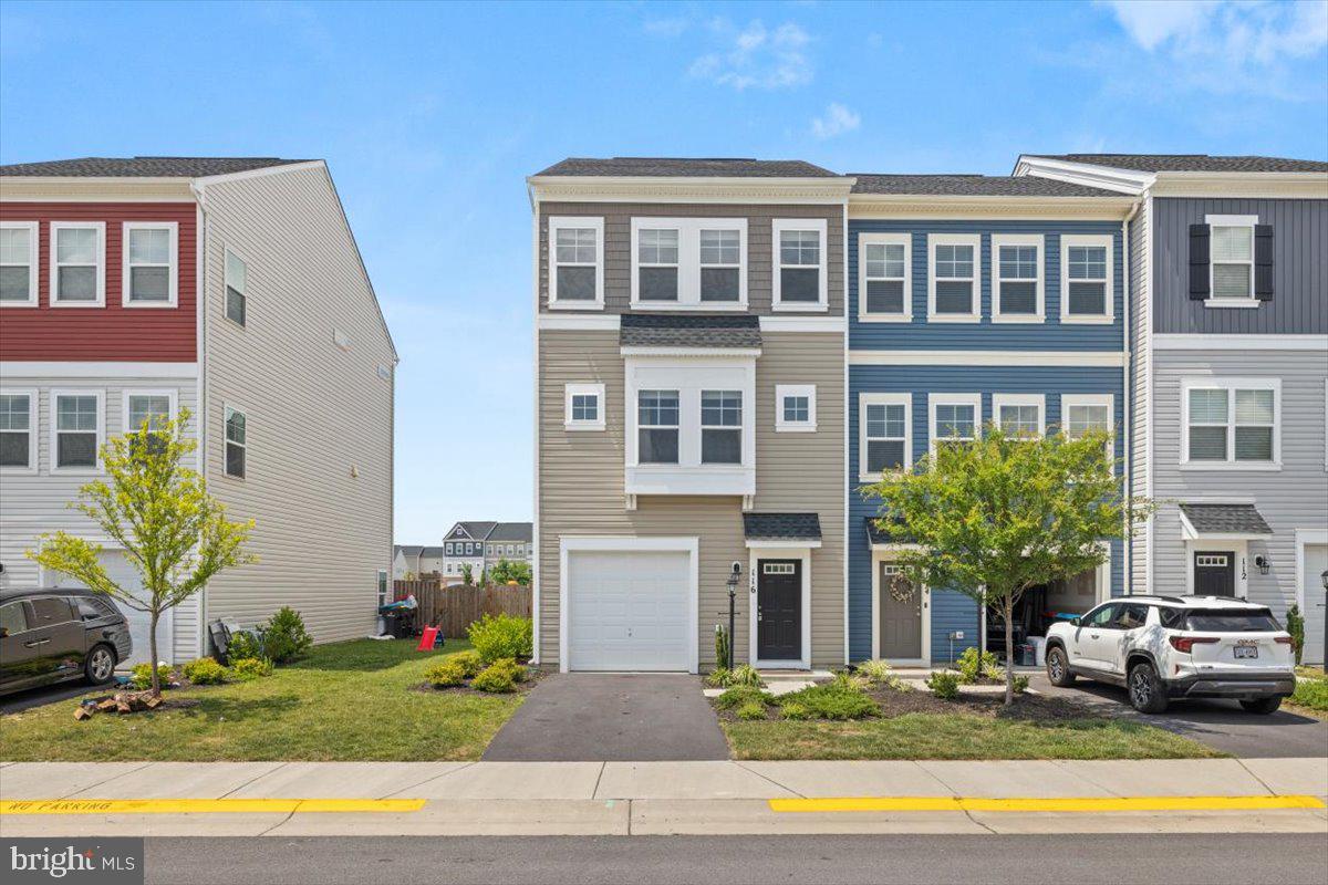 116 CENTIFOUR DR, STEPHENSON, Virginia 22656, 3 Bedrooms Bedrooms, ,2 BathroomsBathrooms,Residential,For sale,116 CENTIFOUR DR,VAFV2035350 MLS # VAFV2035350