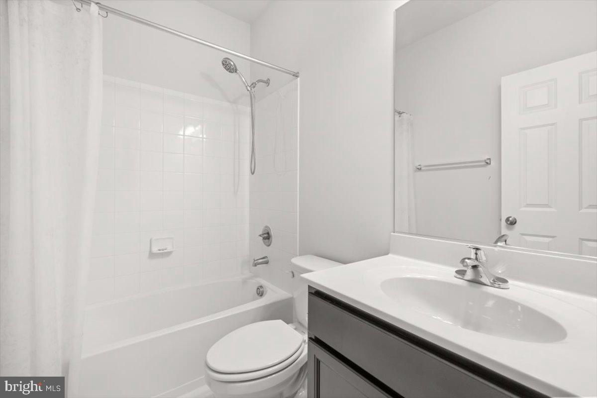 116 CENTIFOUR DR, STEPHENSON, Virginia 22656, 3 Bedrooms Bedrooms, ,2 BathroomsBathrooms,Residential,For sale,116 CENTIFOUR DR,VAFV2035350 MLS # VAFV2035350