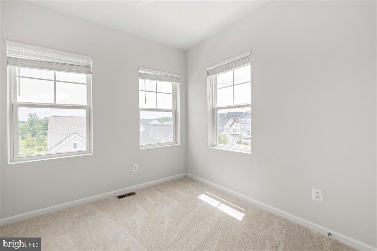 116 CENTIFOUR DR, STEPHENSON, Virginia 22656, 3 Bedrooms Bedrooms, ,2 BathroomsBathrooms,Residential,For sale,116 CENTIFOUR DR,VAFV2035350 MLS # VAFV2035350