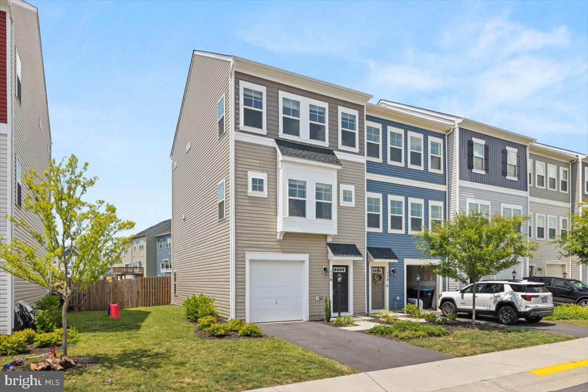 116 CENTIFOUR DR, STEPHENSON, Virginia 22656, 3 Bedrooms Bedrooms, ,2 BathroomsBathrooms,Residential,For sale,116 CENTIFOUR DR,VAFV2035350 MLS # VAFV2035350