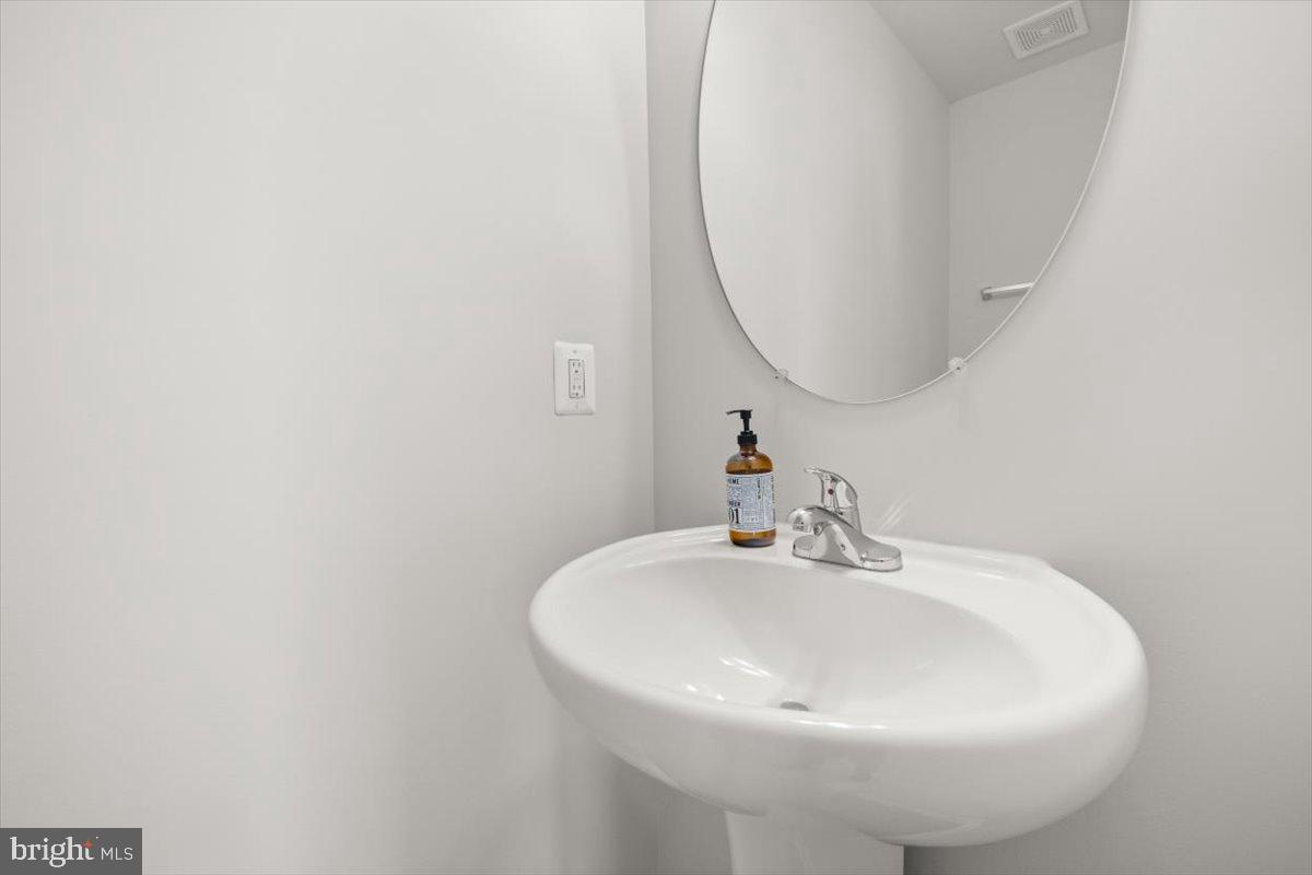 116 CENTIFOUR DR, STEPHENSON, Virginia 22656, 3 Bedrooms Bedrooms, ,2 BathroomsBathrooms,Residential,For sale,116 CENTIFOUR DR,VAFV2035350 MLS # VAFV2035350