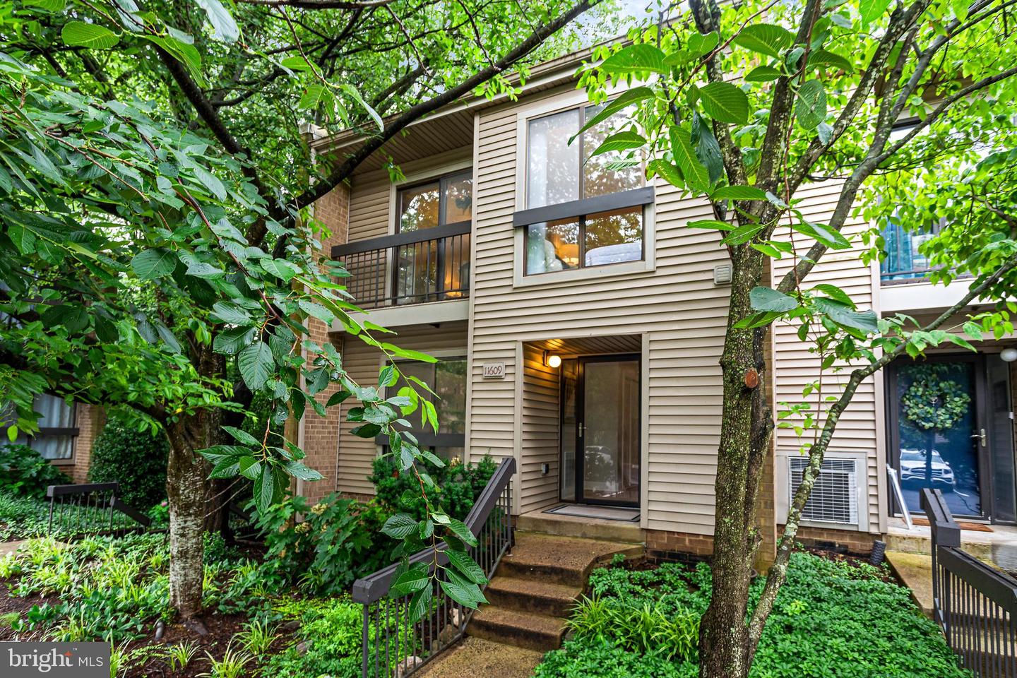 11609 WINDBLUFF CT #09/009A1, RESTON, Virginia 20191, 3 Bedrooms Bedrooms, ,2 BathroomsBathrooms,Residential,For sale,11609 WINDBLUFF CT #09/009A1,VAFX2254604 MLS # VAFX2254604