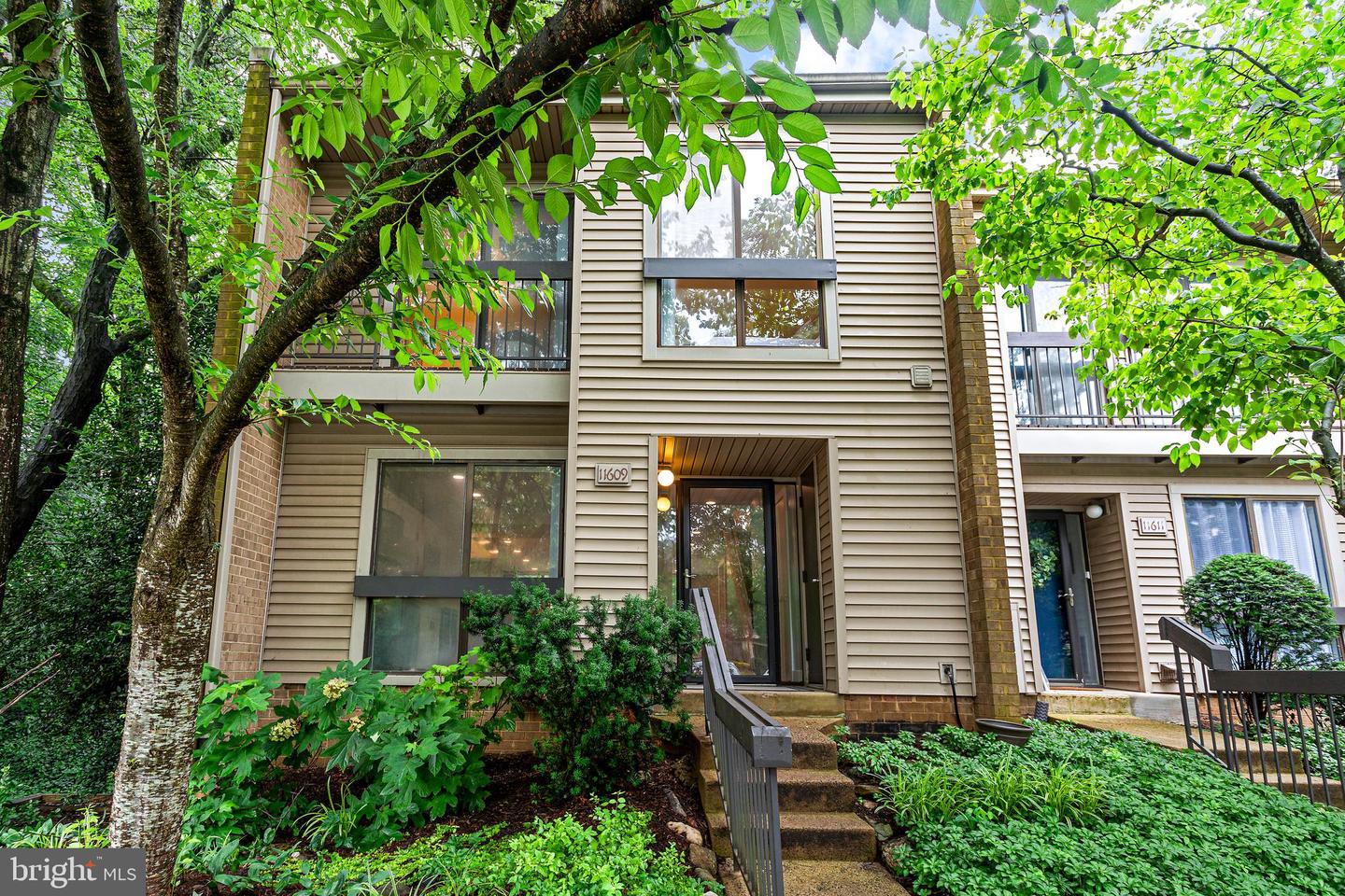 11609 WINDBLUFF CT #09/009A1, RESTON, Virginia 20191, 3 Bedrooms Bedrooms, ,2 BathroomsBathrooms,Residential,For sale,11609 WINDBLUFF CT #09/009A1,VAFX2254604 MLS # VAFX2254604
