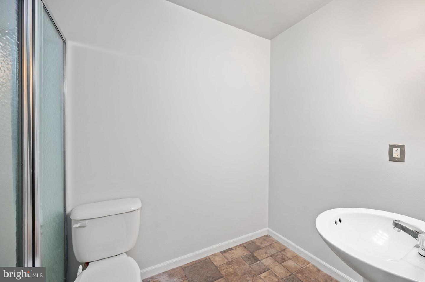 518 MONTGOMERY DR, RUTHER GLEN, Virginia 22546, 3 Bedrooms Bedrooms, ,3 BathroomsBathrooms,Residential,For sale,518 MONTGOMERY DR,VACV2008484 MLS # VACV2008484