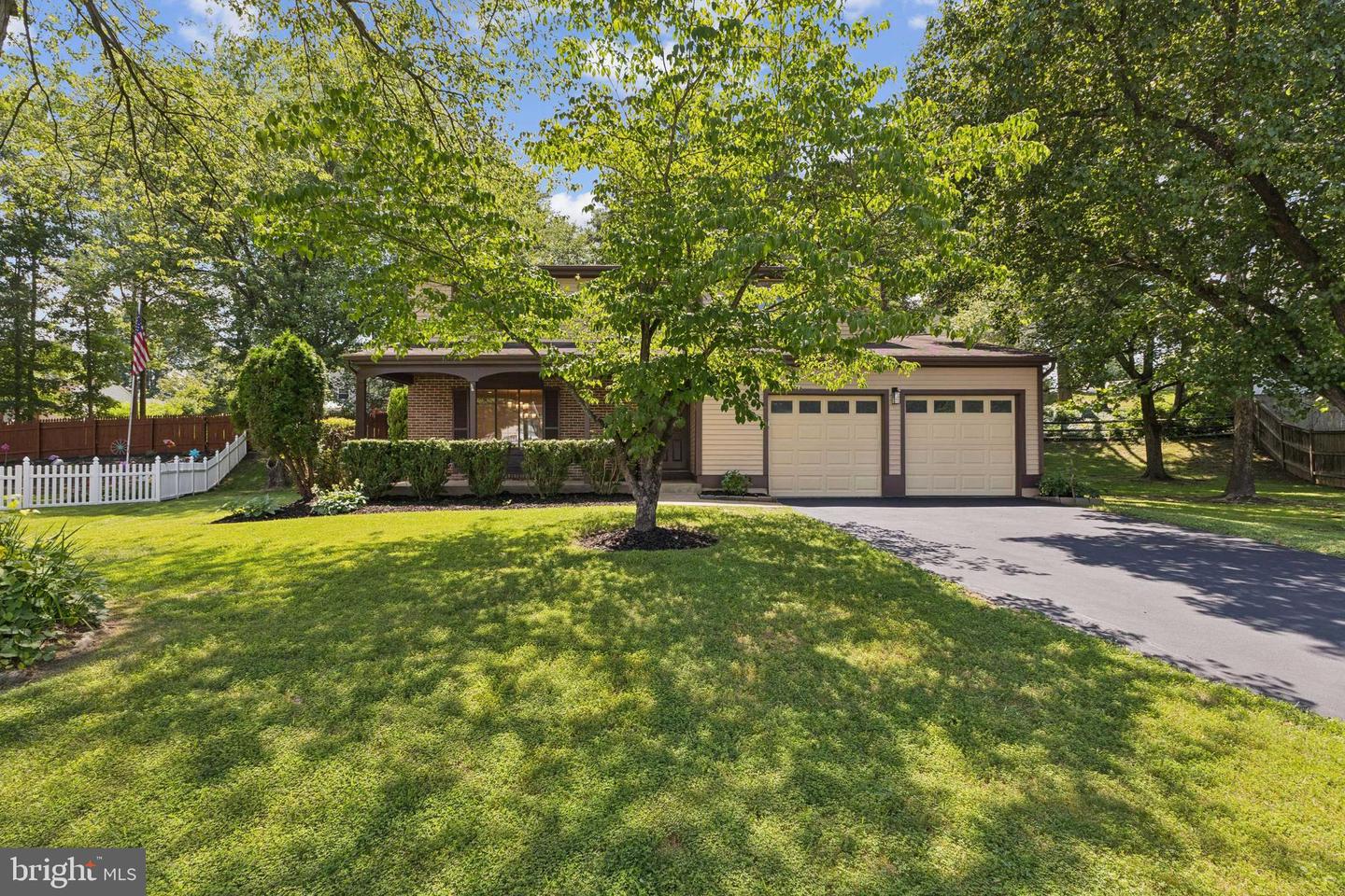 13586 RUSH DR, WOODBRIDGE, Virginia 22192, 4 Bedrooms Bedrooms, ,3 BathroomsBathrooms,Residential,For sale,13586 RUSH DR,VAPW2098880 MLS # VAPW2098880