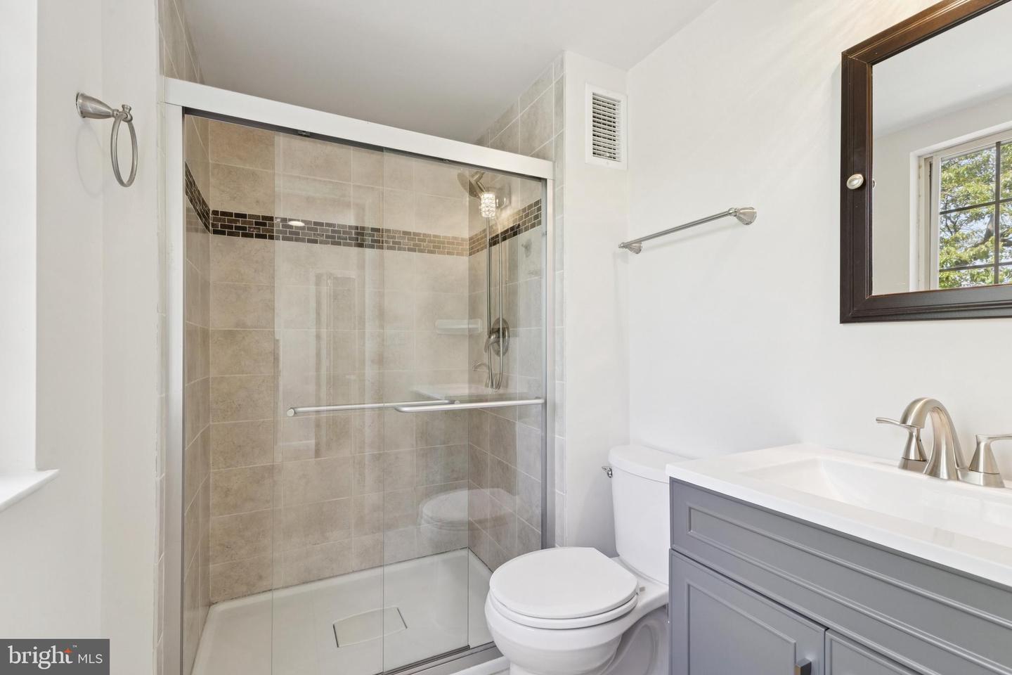 13586 RUSH DR, WOODBRIDGE, Virginia 22192, 4 Bedrooms Bedrooms, ,3 BathroomsBathrooms,Residential,For sale,13586 RUSH DR,VAPW2098880 MLS # VAPW2098880