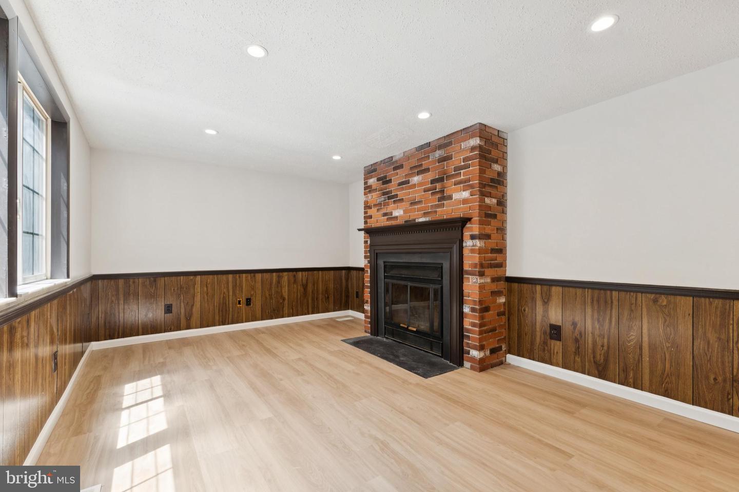 13586 RUSH DR, WOODBRIDGE, Virginia 22192, 4 Bedrooms Bedrooms, ,3 BathroomsBathrooms,Residential,For sale,13586 RUSH DR,VAPW2098880 MLS # VAPW2098880