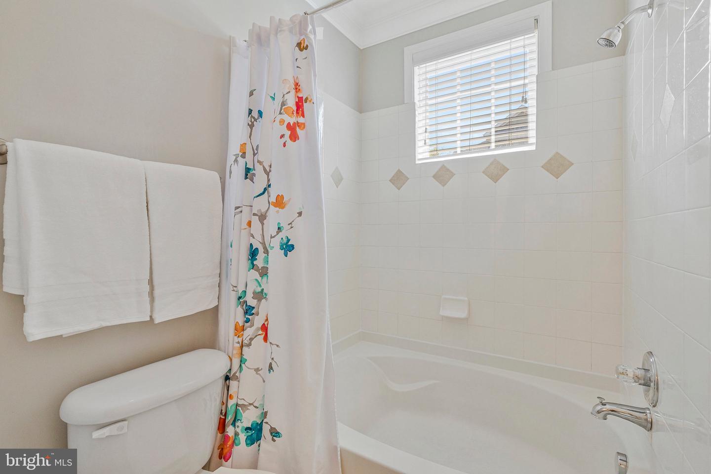 508 SUNSET VIEW TER SE #201, LEESBURG, Virginia 20175, 2 Bedrooms Bedrooms, ,2 BathroomsBathrooms,Residential,For sale,508 SUNSET VIEW TER SE #201,VALO2101654 MLS # VALO2101654