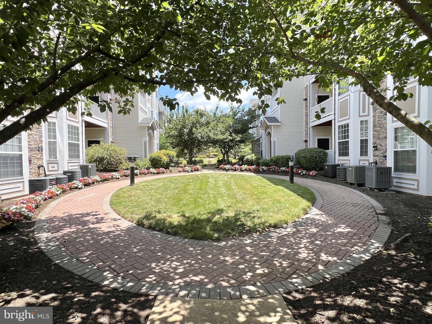 508 SUNSET VIEW TER SE #201, LEESBURG, Virginia 20175, 2 Bedrooms Bedrooms, ,2 BathroomsBathrooms,Residential,For sale,508 SUNSET VIEW TER SE #201,VALO2101654 MLS # VALO2101654
