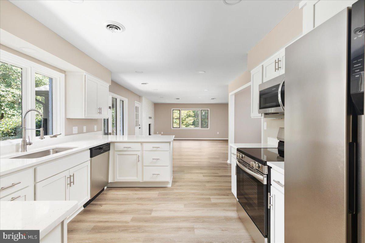 756 BROOKNEIL DR, WINCHESTER, Virginia 22602, 4 Bedrooms Bedrooms, ,3 BathroomsBathrooms,Residential,For sale,756 BROOKNEIL DR,VAFV2035378 MLS # VAFV2035378