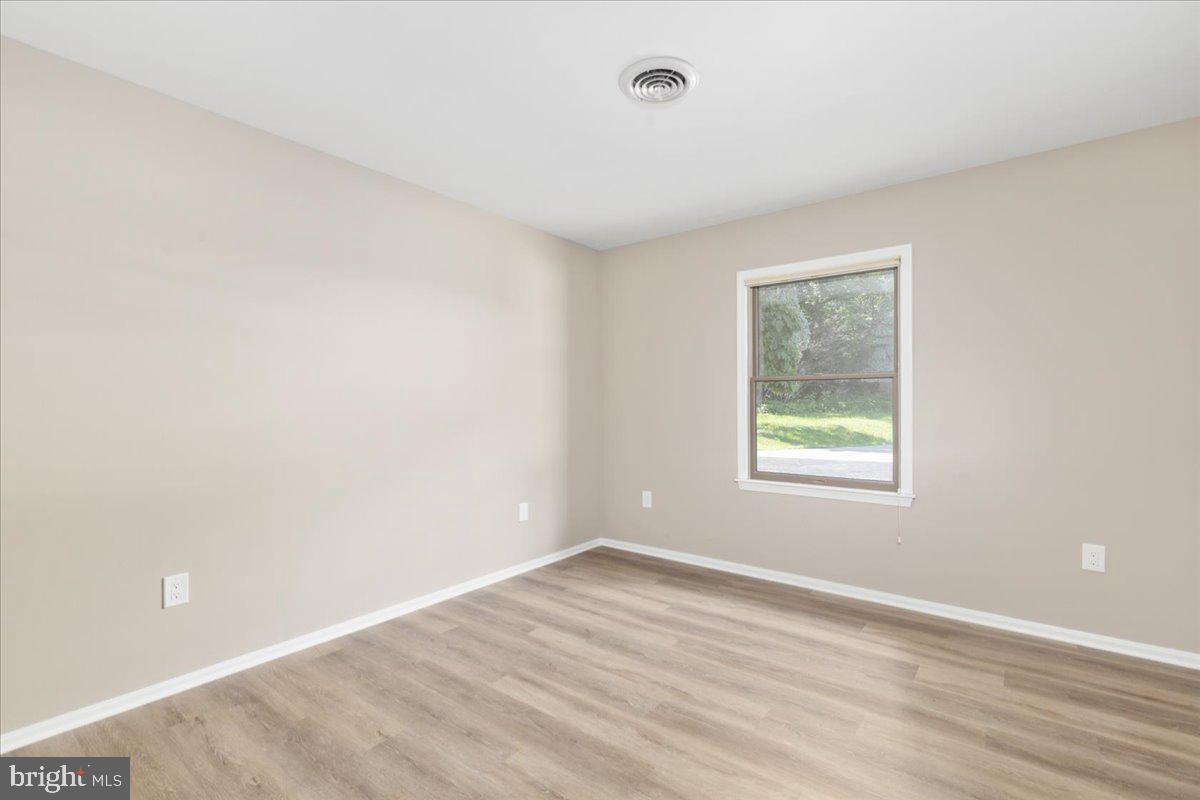 756 BROOKNEIL DR, WINCHESTER, Virginia 22602, 4 Bedrooms Bedrooms, ,3 BathroomsBathrooms,Residential,For sale,756 BROOKNEIL DR,VAFV2035378 MLS # VAFV2035378