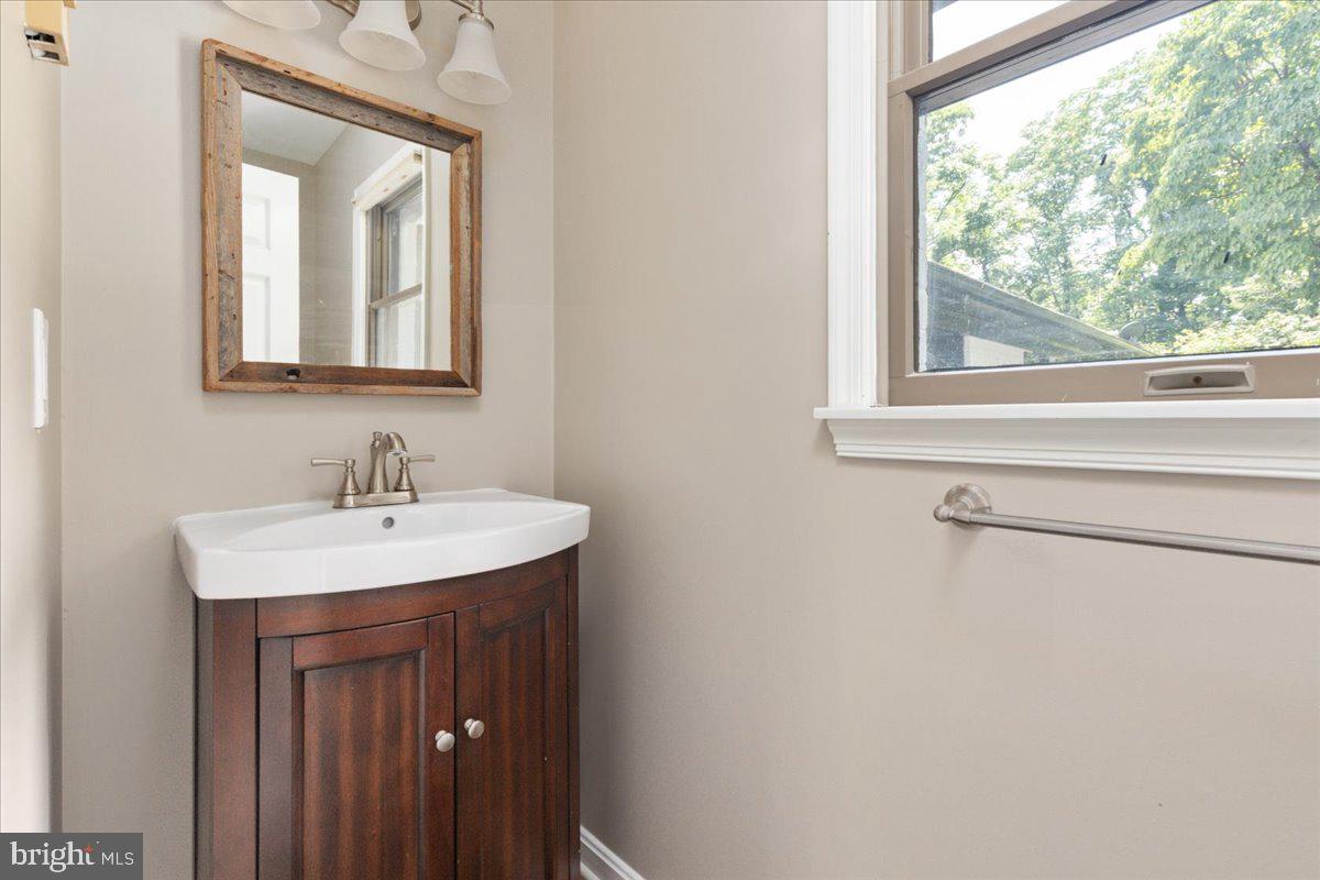 756 BROOKNEIL DR, WINCHESTER, Virginia 22602, 4 Bedrooms Bedrooms, ,3 BathroomsBathrooms,Residential,For sale,756 BROOKNEIL DR,VAFV2035378 MLS # VAFV2035378