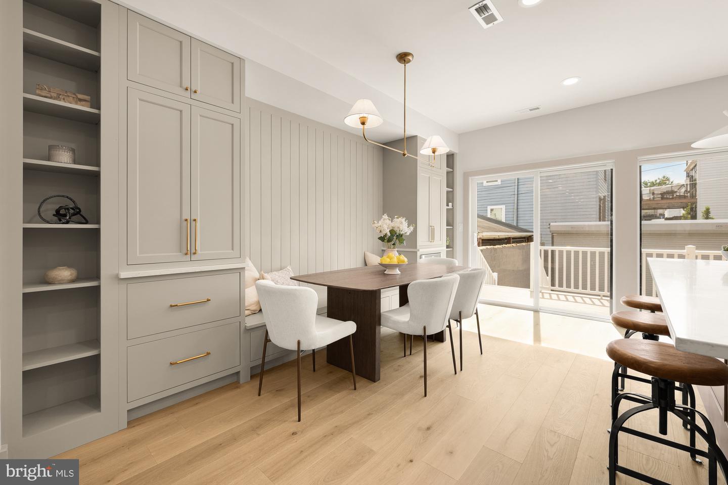 2422 NORTH CAPITOL ST NW, WASHINGTON, District Of Columbia 20002, 5 Bedrooms Bedrooms, ,3 BathroomsBathrooms,Residential,For sale,2422 NORTH CAPITOL ST NW,DCDC2209900 MLS # DCDC2209900