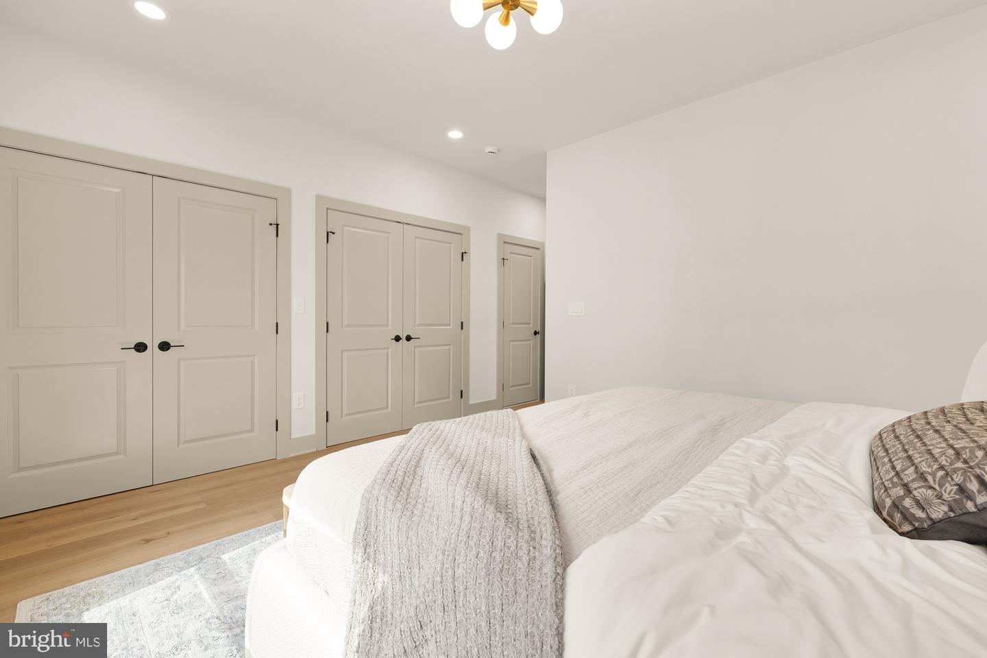 2422 NORTH CAPITOL ST NW, WASHINGTON, District Of Columbia 20002, 5 Bedrooms Bedrooms, ,3 BathroomsBathrooms,Residential,For sale,2422 NORTH CAPITOL ST NW,DCDC2209900 MLS # DCDC2209900