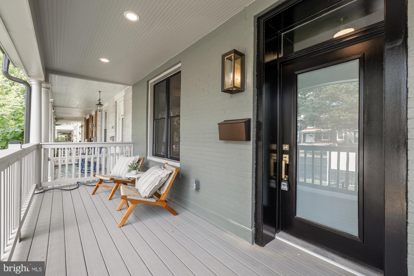 2422 NORTH CAPITOL ST NW, WASHINGTON, District Of Columbia 20002, 5 Bedrooms Bedrooms, ,3 BathroomsBathrooms,Residential,For sale,2422 NORTH CAPITOL ST NW,DCDC2209900 MLS # DCDC2209900
