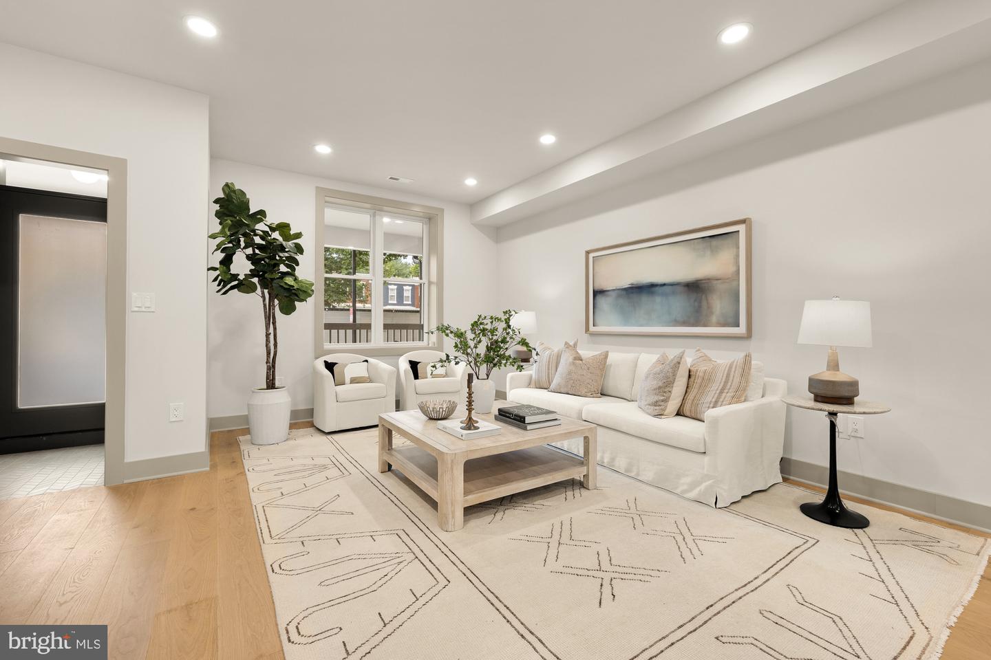 2422 NORTH CAPITOL ST NW, WASHINGTON, District Of Columbia 20002, 5 Bedrooms Bedrooms, ,3 BathroomsBathrooms,Residential,For sale,2422 NORTH CAPITOL ST NW,DCDC2209900 MLS # DCDC2209900