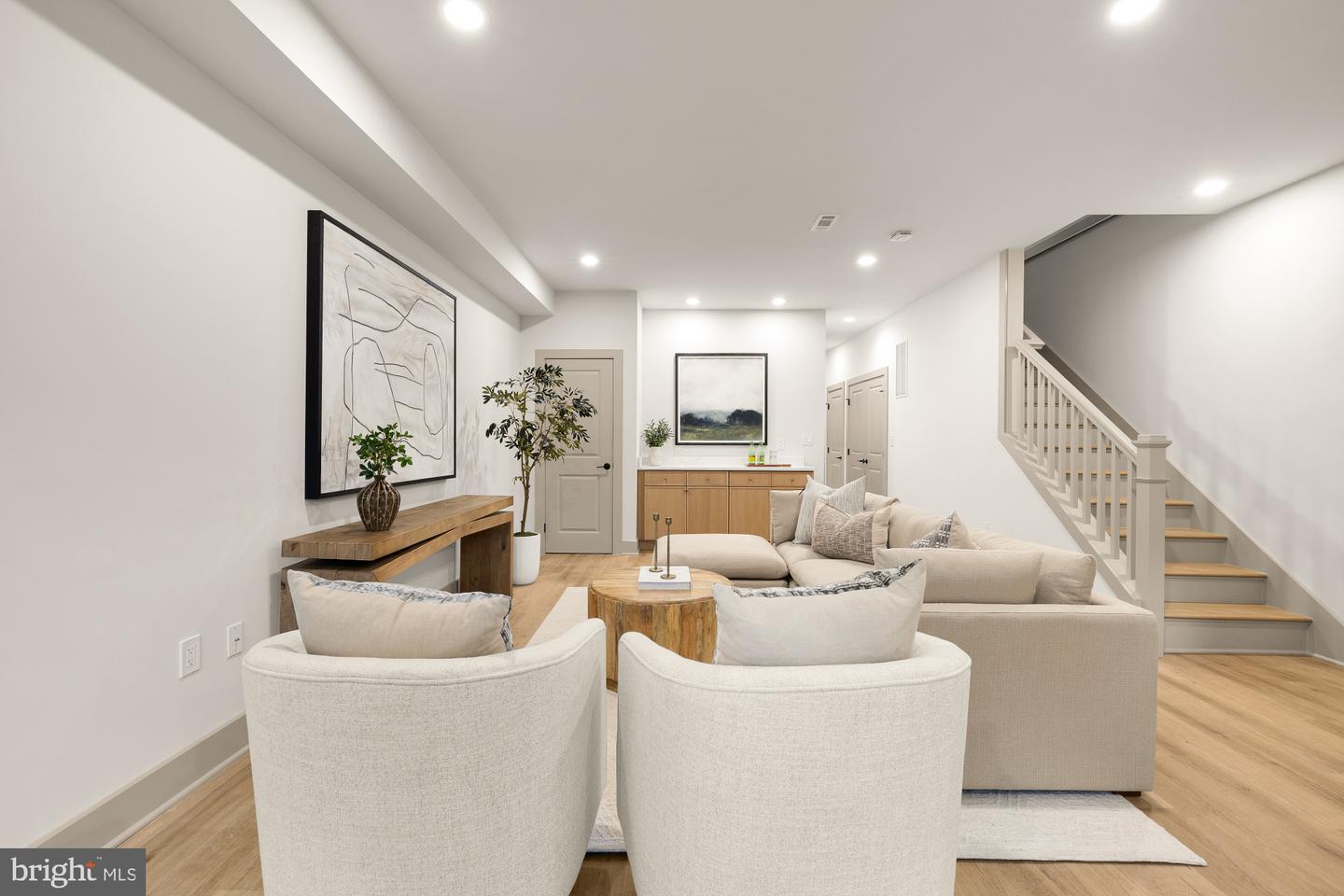 2422 NORTH CAPITOL ST NW, WASHINGTON, District Of Columbia 20002, 5 Bedrooms Bedrooms, ,3 BathroomsBathrooms,Residential,For sale,2422 NORTH CAPITOL ST NW,DCDC2209900 MLS # DCDC2209900