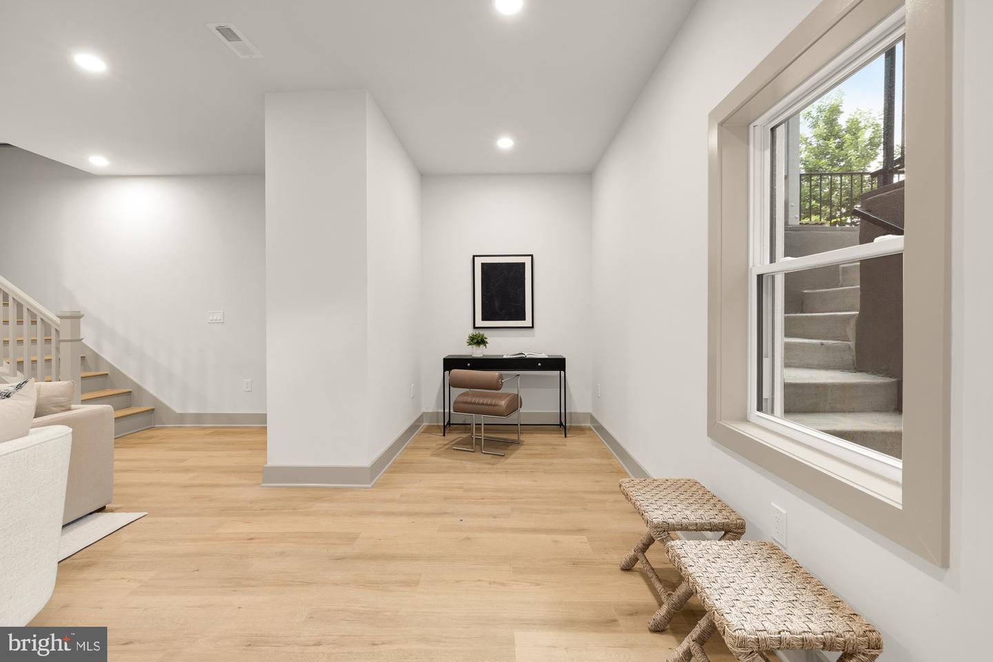 2422 NORTH CAPITOL ST NW, WASHINGTON, District Of Columbia 20002, 5 Bedrooms Bedrooms, ,3 BathroomsBathrooms,Residential,For sale,2422 NORTH CAPITOL ST NW,DCDC2209900 MLS # DCDC2209900