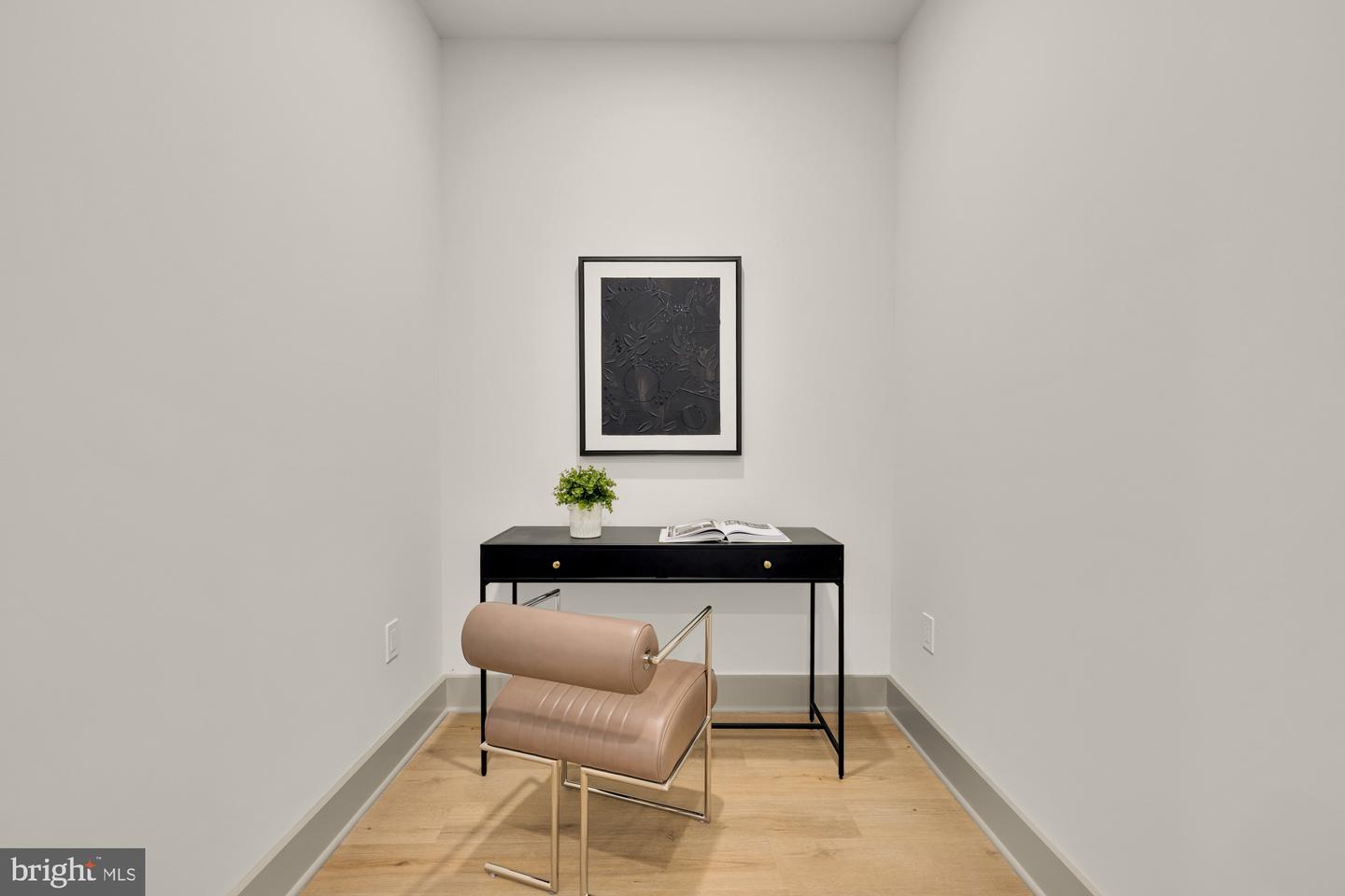 2422 NORTH CAPITOL ST NW, WASHINGTON, District Of Columbia 20002, 5 Bedrooms Bedrooms, ,3 BathroomsBathrooms,Residential,For sale,2422 NORTH CAPITOL ST NW,DCDC2209900 MLS # DCDC2209900
