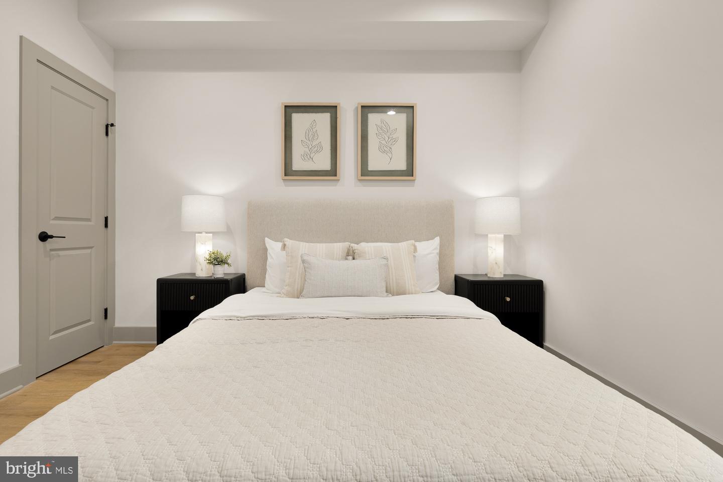 2422 NORTH CAPITOL ST NW, WASHINGTON, District Of Columbia 20002, 5 Bedrooms Bedrooms, ,3 BathroomsBathrooms,Residential,For sale,2422 NORTH CAPITOL ST NW,DCDC2209900 MLS # DCDC2209900