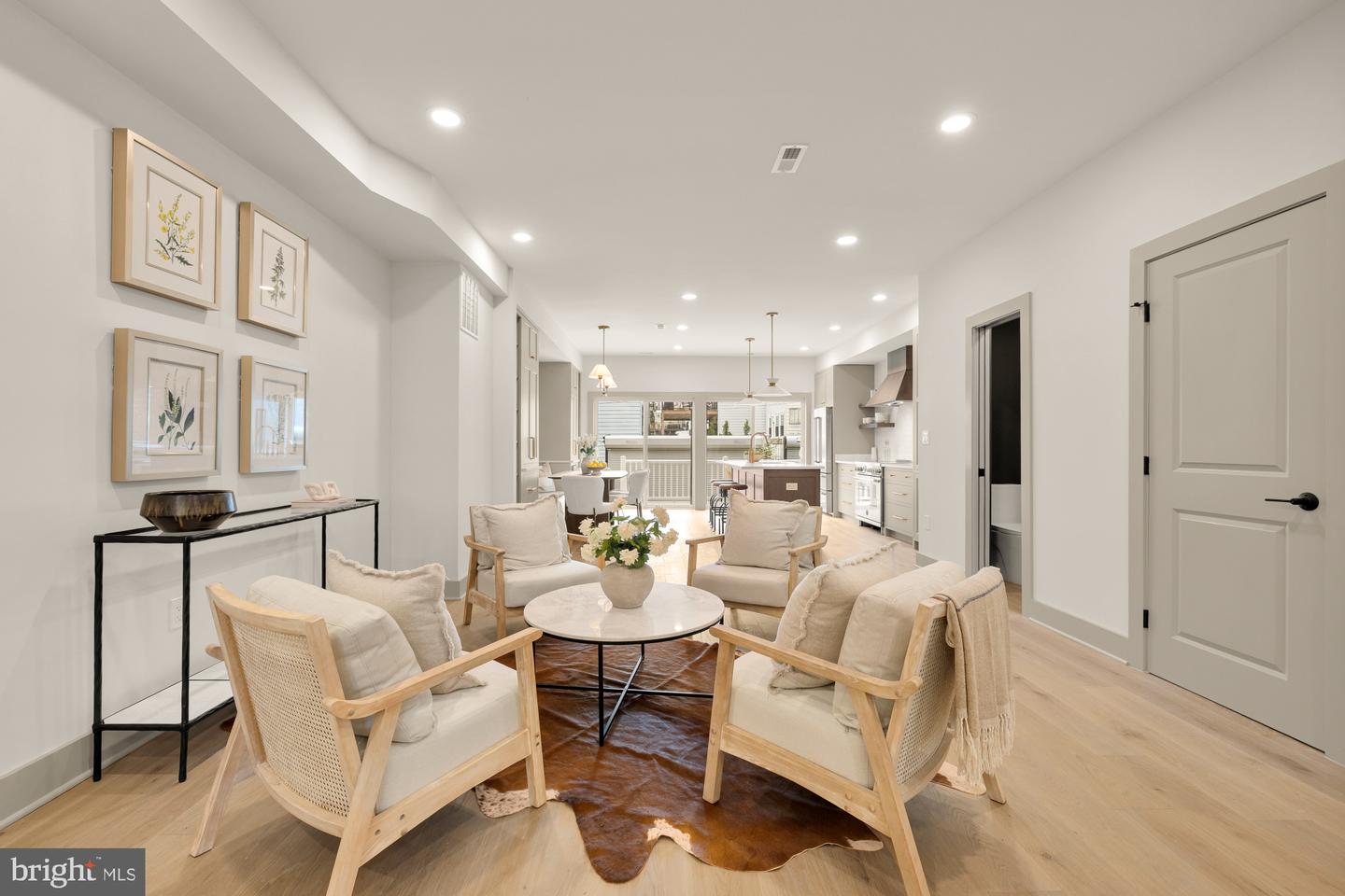 2422 NORTH CAPITOL ST NW, WASHINGTON, District Of Columbia 20002, 5 Bedrooms Bedrooms, ,3 BathroomsBathrooms,Residential,For sale,2422 NORTH CAPITOL ST NW,DCDC2209900 MLS # DCDC2209900
