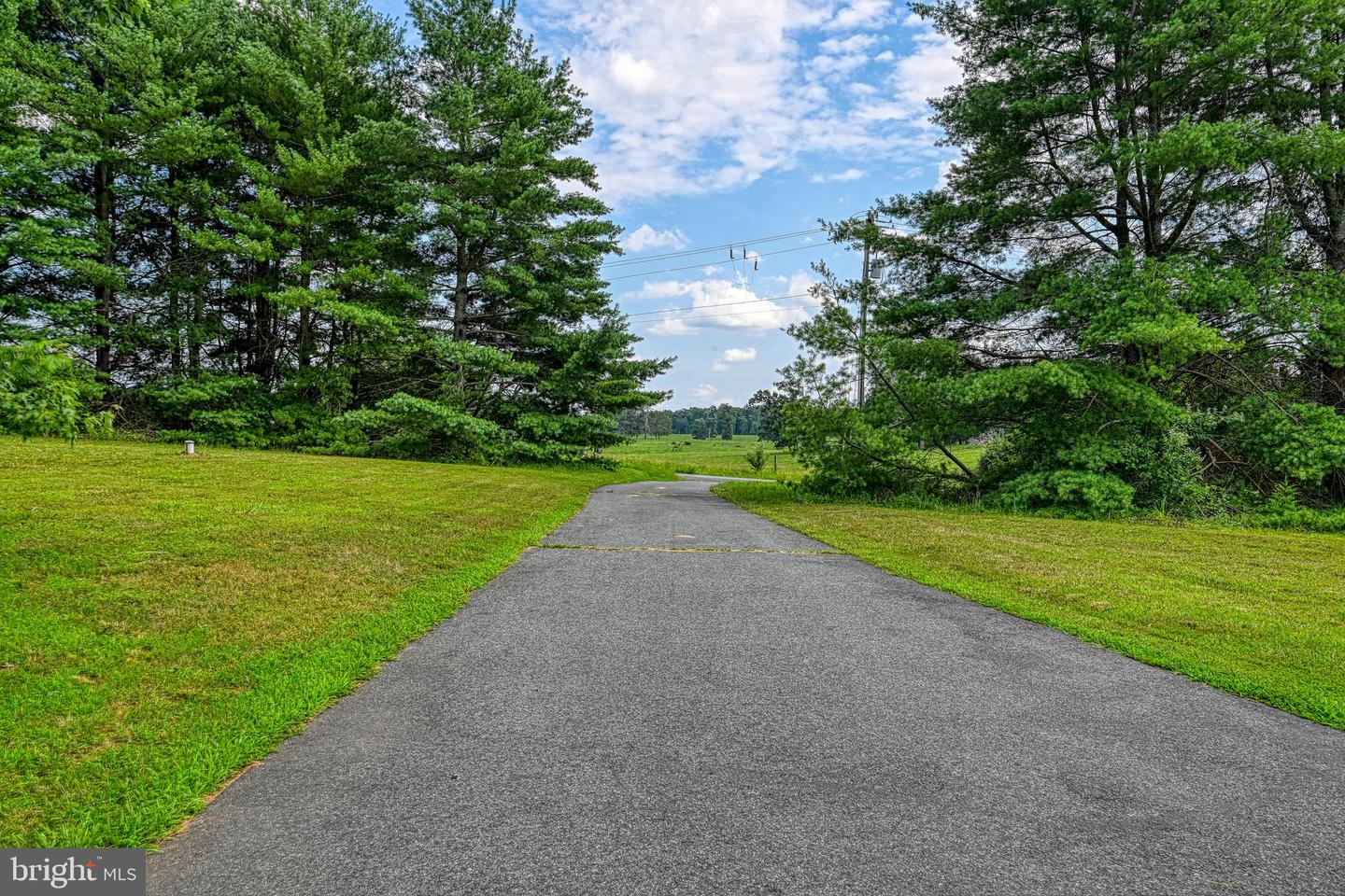 3716 MARTIN KINGS RD, CHARLOTTESVILLE, Virginia 22902, 4 Bedrooms Bedrooms, ,3 BathroomsBathrooms,Residential,For sale,3716 MARTIN KINGS RD,VAAB2001044 MLS # VAAB2001044
