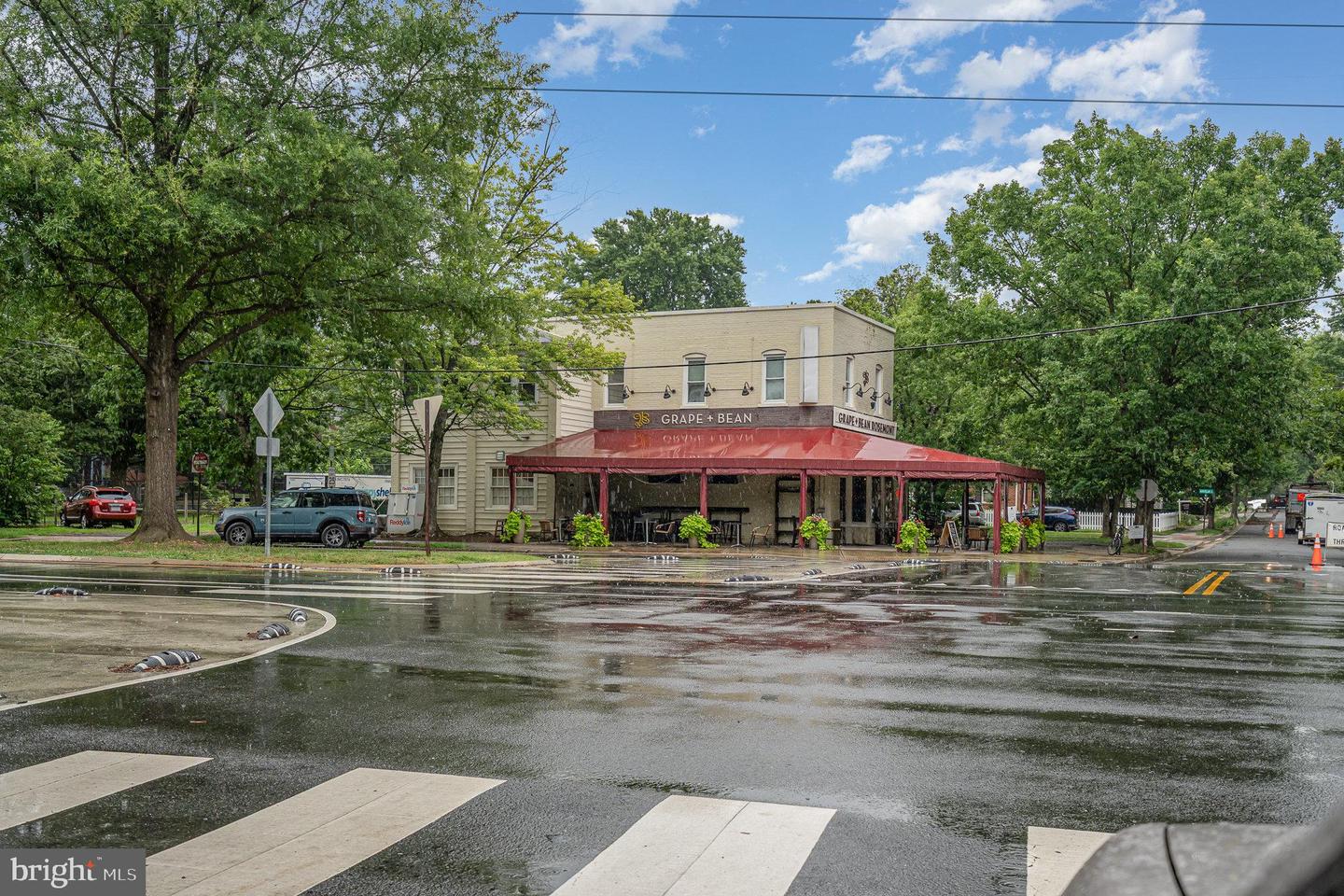 400 COMMONWEALTH AVE #107, ALEXANDRIA, Virginia 22301, 1 Bedroom Bedrooms, ,1 BathroomBathrooms,Residential,For sale,400 COMMONWEALTH AVE #107,VAAX2047384 MLS # VAAX2047384