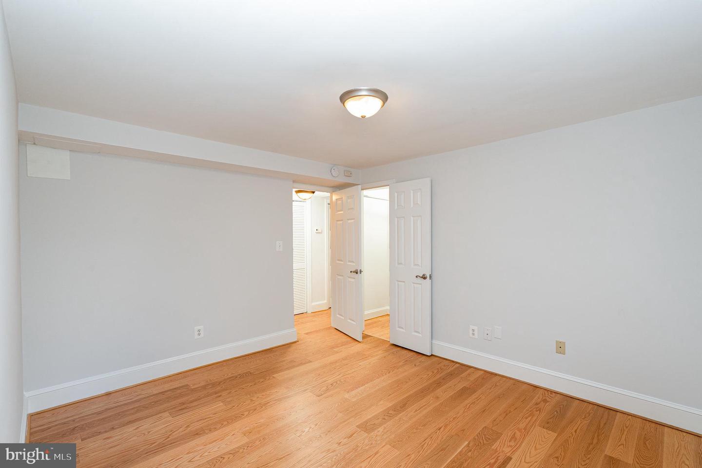400 COMMONWEALTH AVE #107, ALEXANDRIA, Virginia 22301, 1 Bedroom Bedrooms, ,1 BathroomBathrooms,Residential,For sale,400 COMMONWEALTH AVE #107,VAAX2047384 MLS # VAAX2047384