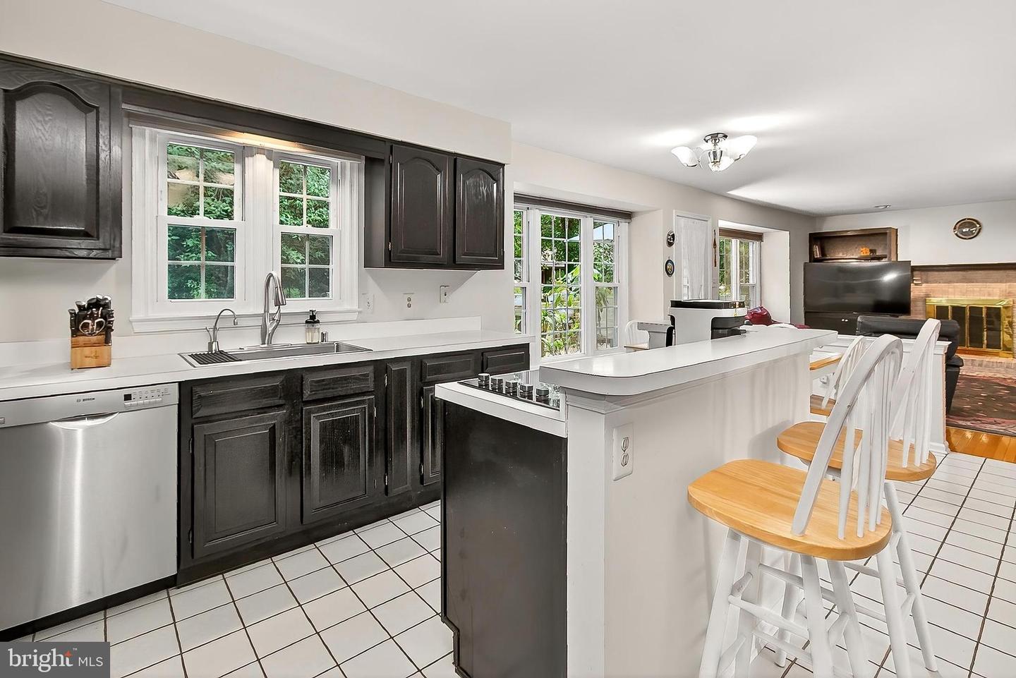 2883 FRANKLIN OAKS DR, OAK HILL, Virginia 20171, 4 Bedrooms Bedrooms, ,3 BathroomsBathrooms,Residential,For sale,2883 FRANKLIN OAKS DR,VAFX2254994 MLS # VAFX2254994
