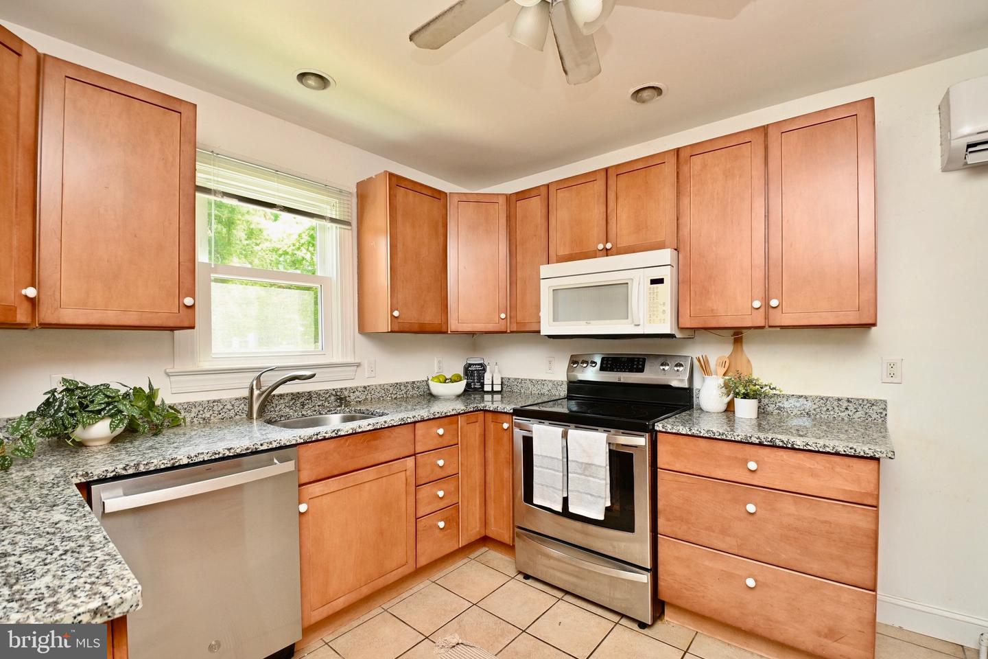 8422 RADFORD AVE, ALEXANDRIA, Virginia 22309, 3 Bedrooms Bedrooms, ,2 BathroomsBathrooms,Residential,For sale,8422 RADFORD AVE,VAFX2254324 MLS # VAFX2254324
