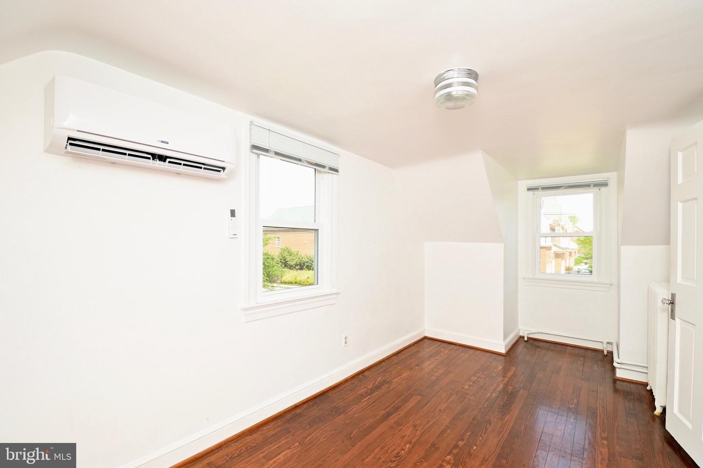 8422 RADFORD AVE, ALEXANDRIA, Virginia 22309, 3 Bedrooms Bedrooms, ,2 BathroomsBathrooms,Residential,For sale,8422 RADFORD AVE,VAFX2254324 MLS # VAFX2254324