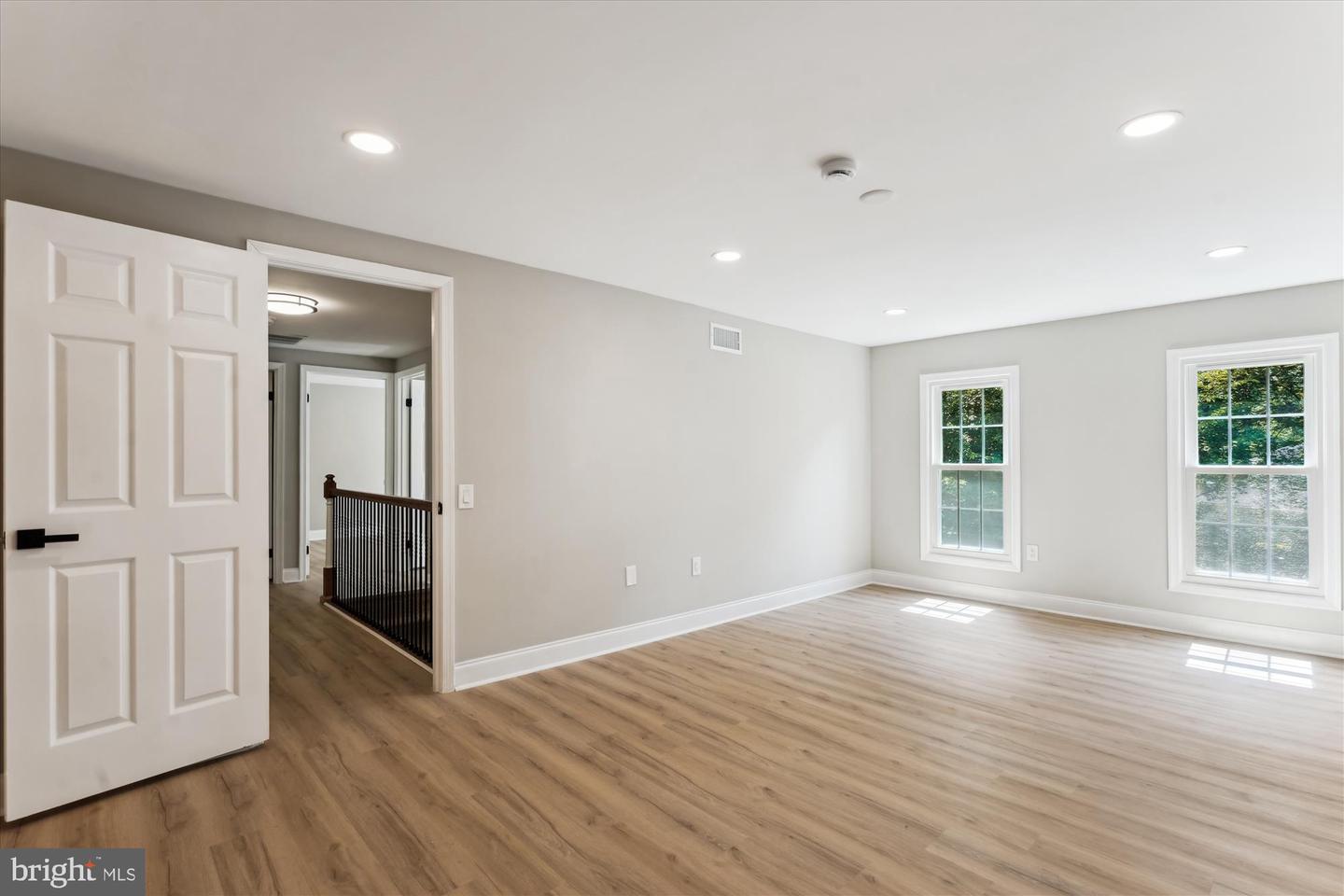 5816 OAK LEATHER DR, BURKE, Virginia 22015, 4 Bedrooms Bedrooms, ,2 BathroomsBathrooms,Residential,For sale,5816 OAK LEATHER DR,VAFX2254456 MLS # VAFX2254456