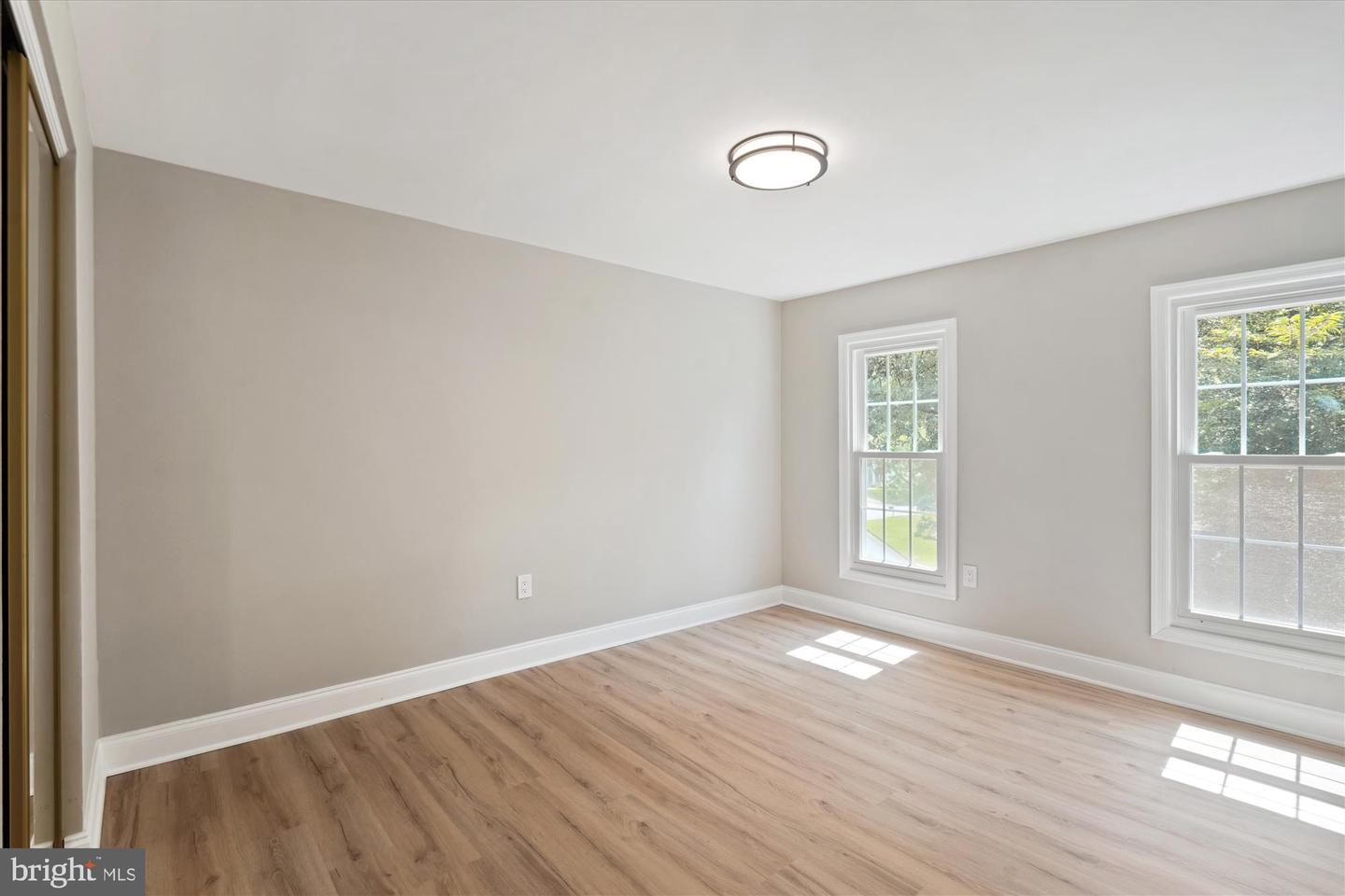 5816 OAK LEATHER DR, BURKE, Virginia 22015, 4 Bedrooms Bedrooms, ,2 BathroomsBathrooms,Residential,For sale,5816 OAK LEATHER DR,VAFX2254456 MLS # VAFX2254456