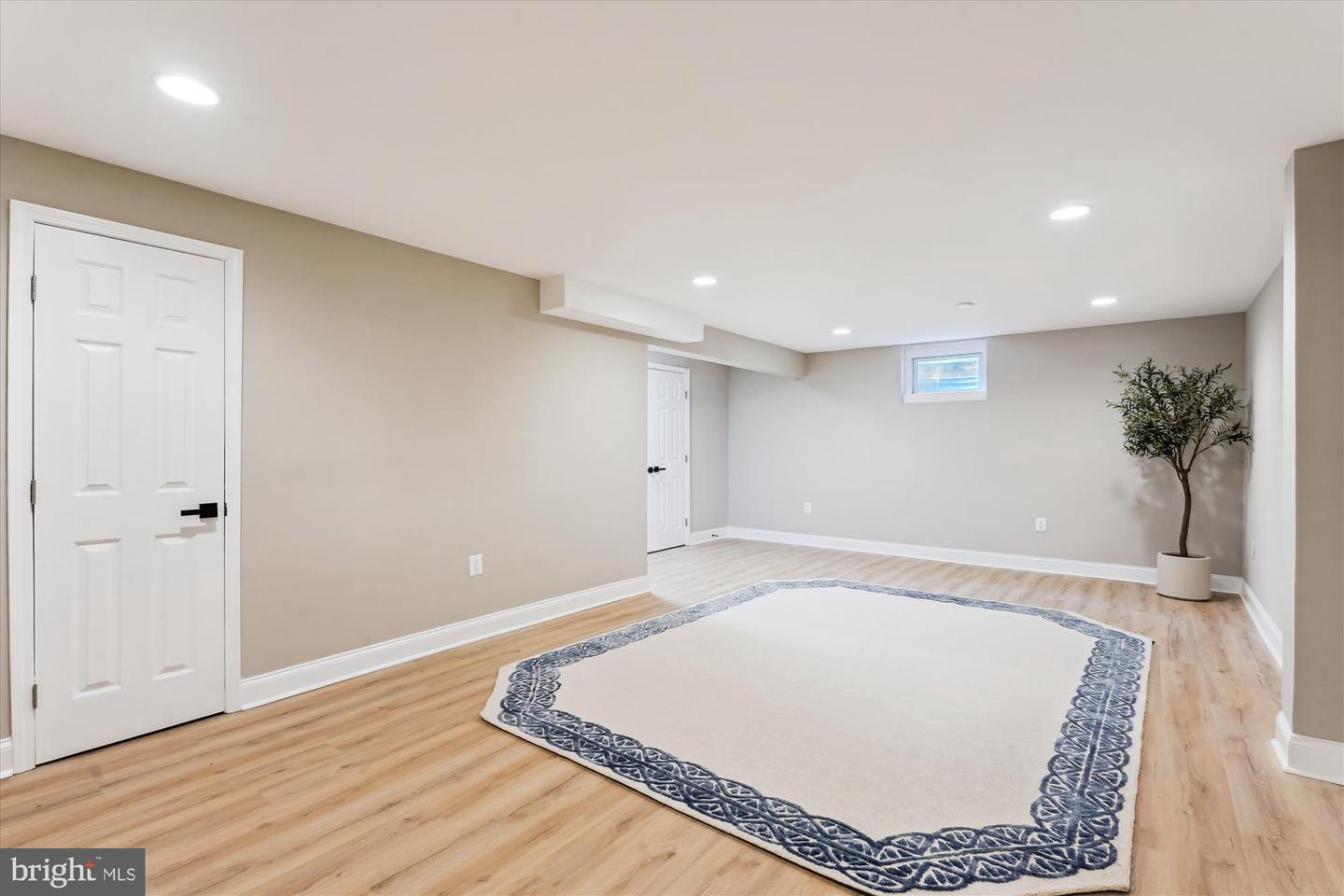 5816 OAK LEATHER DR, BURKE, Virginia 22015, 4 Bedrooms Bedrooms, ,2 BathroomsBathrooms,Residential,For sale,5816 OAK LEATHER DR,VAFX2254456 MLS # VAFX2254456